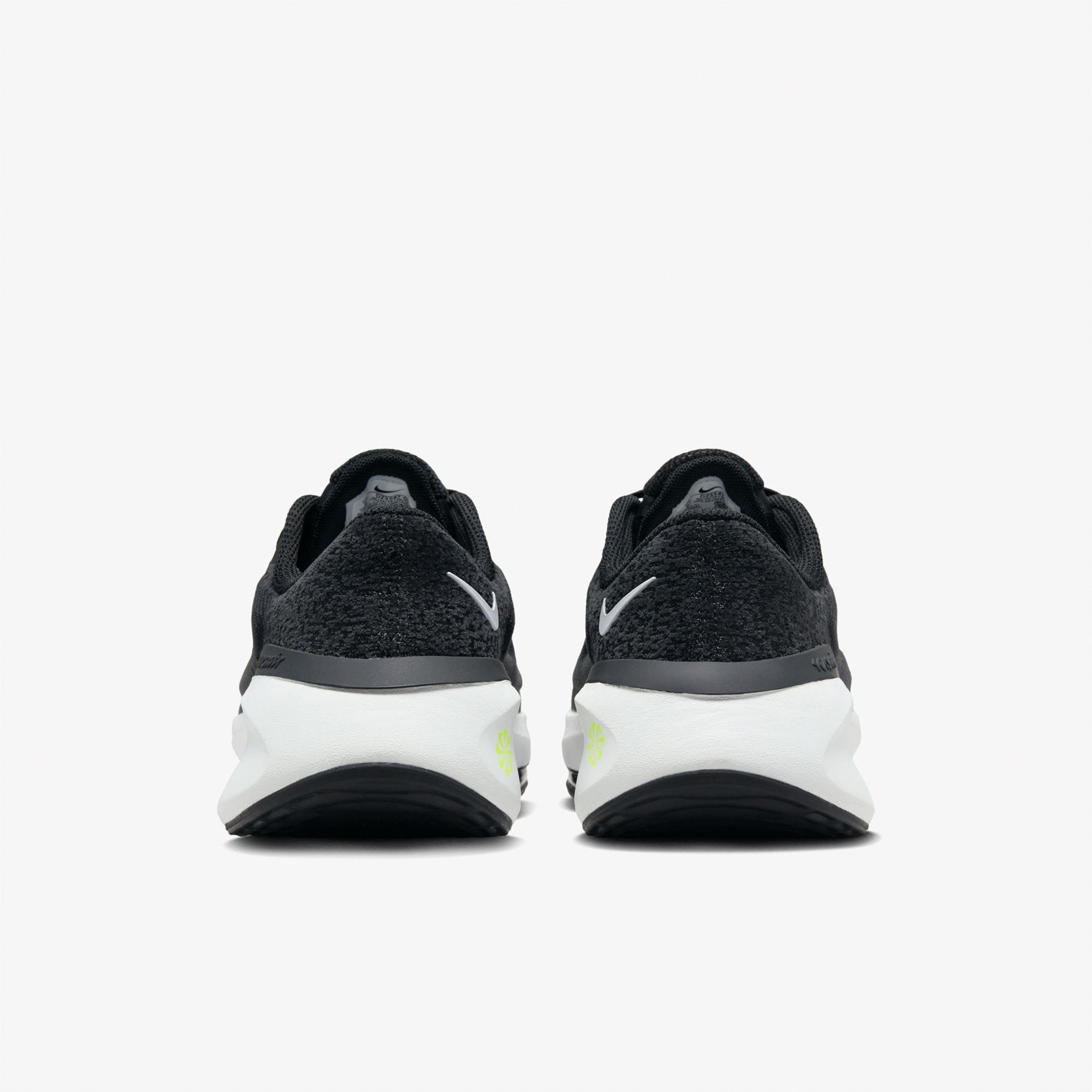 Nike Versair Kadın Siyah Spor Ayakkabı