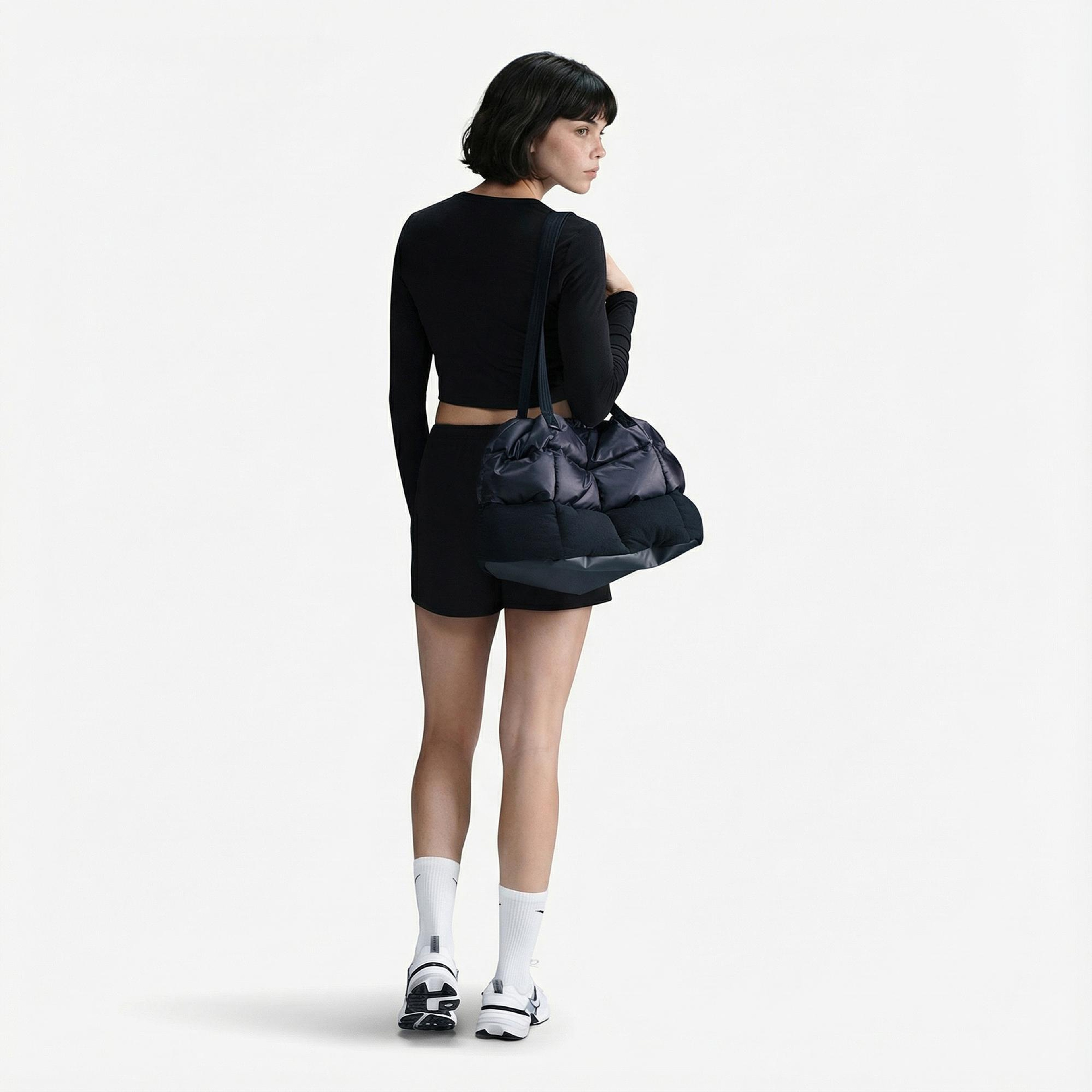 Nike Sportswear Chill Knit Kadın Siyah T-Shirt