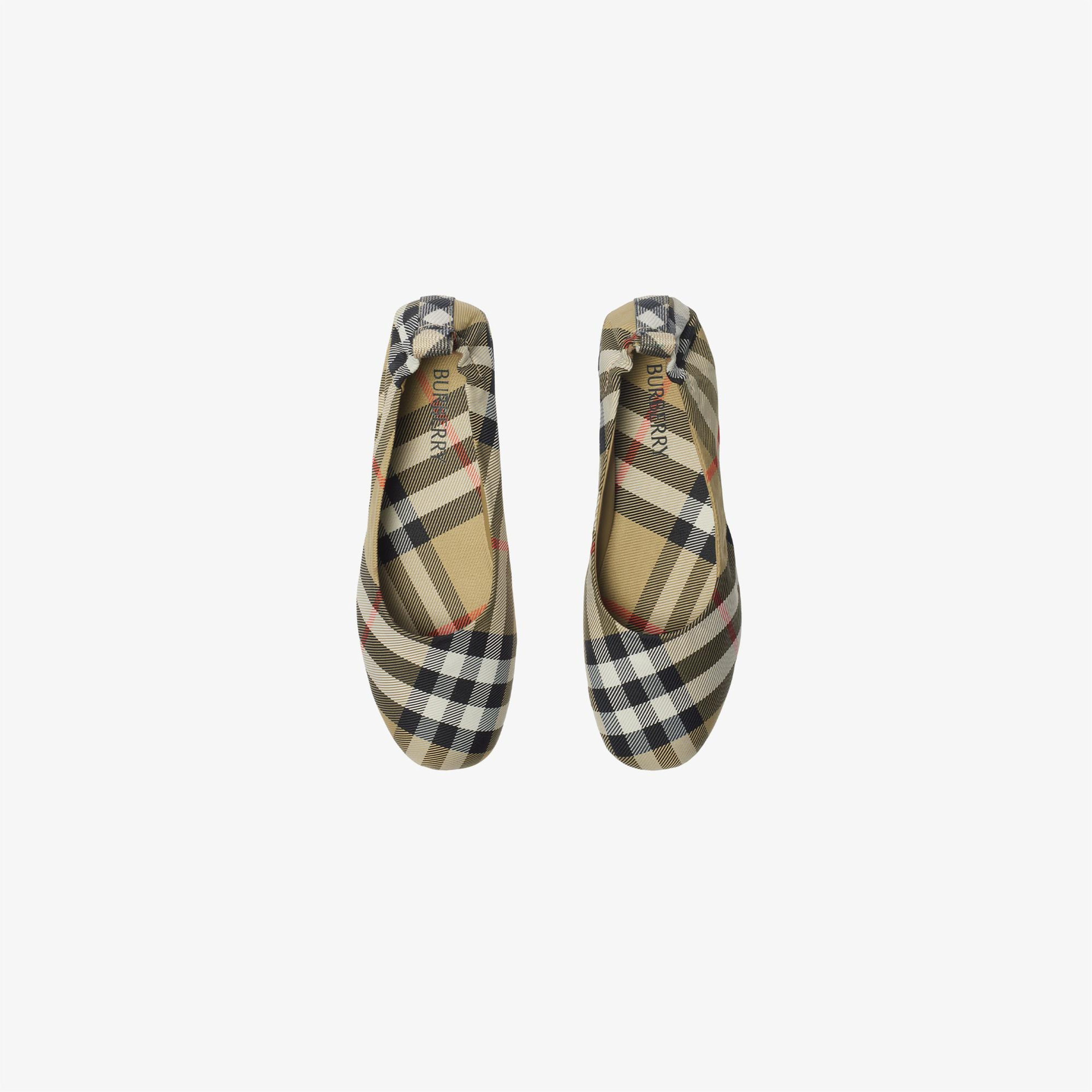 Burberry Chaterley Nylon Blend Çocuk Bej Babet