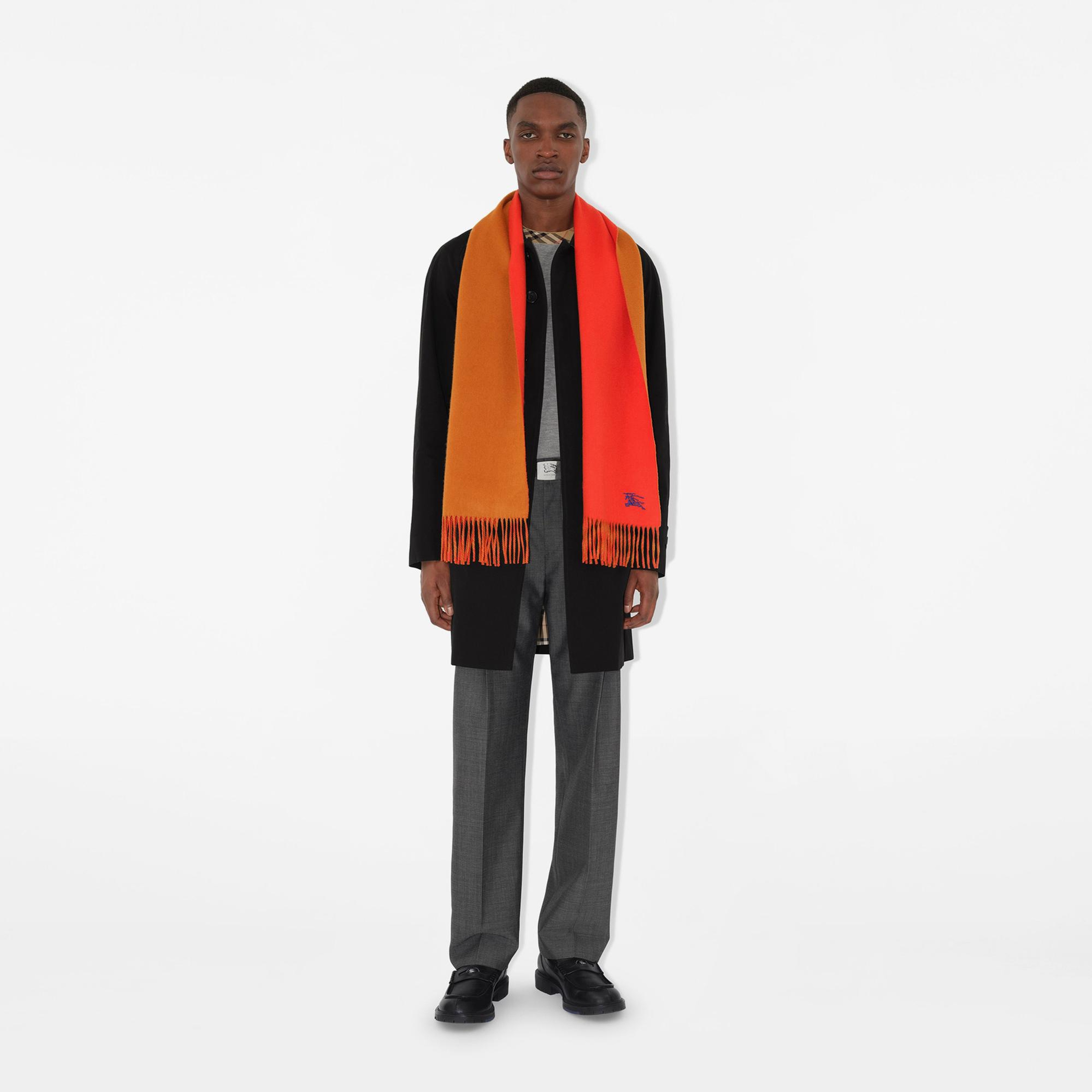 Burberry Knight Solid Reversible Cashmere Kadın Turuncu Atkı