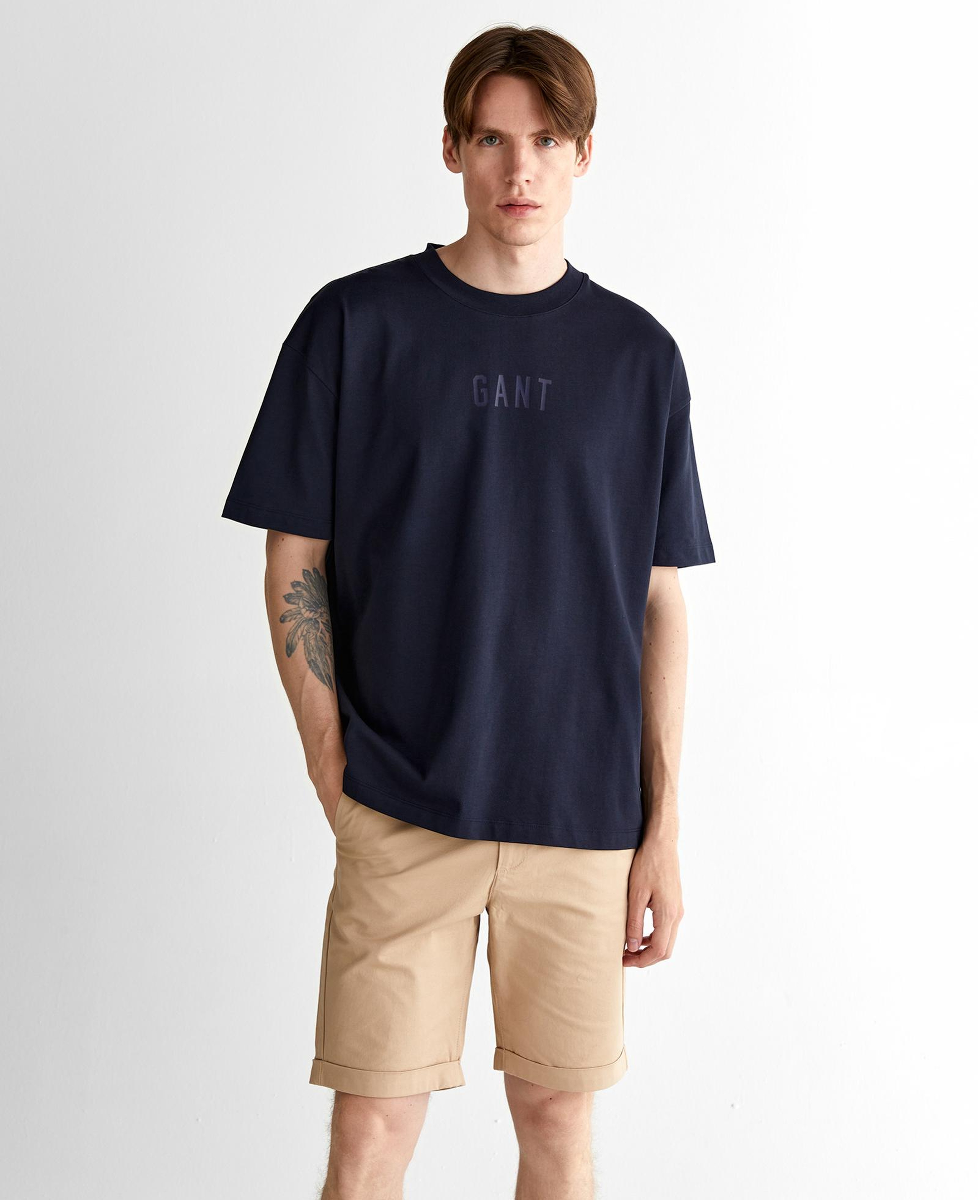 GANT Erkek Lacivert Relaxed Fit Bisiklet Yaka Logolu T-Shirt