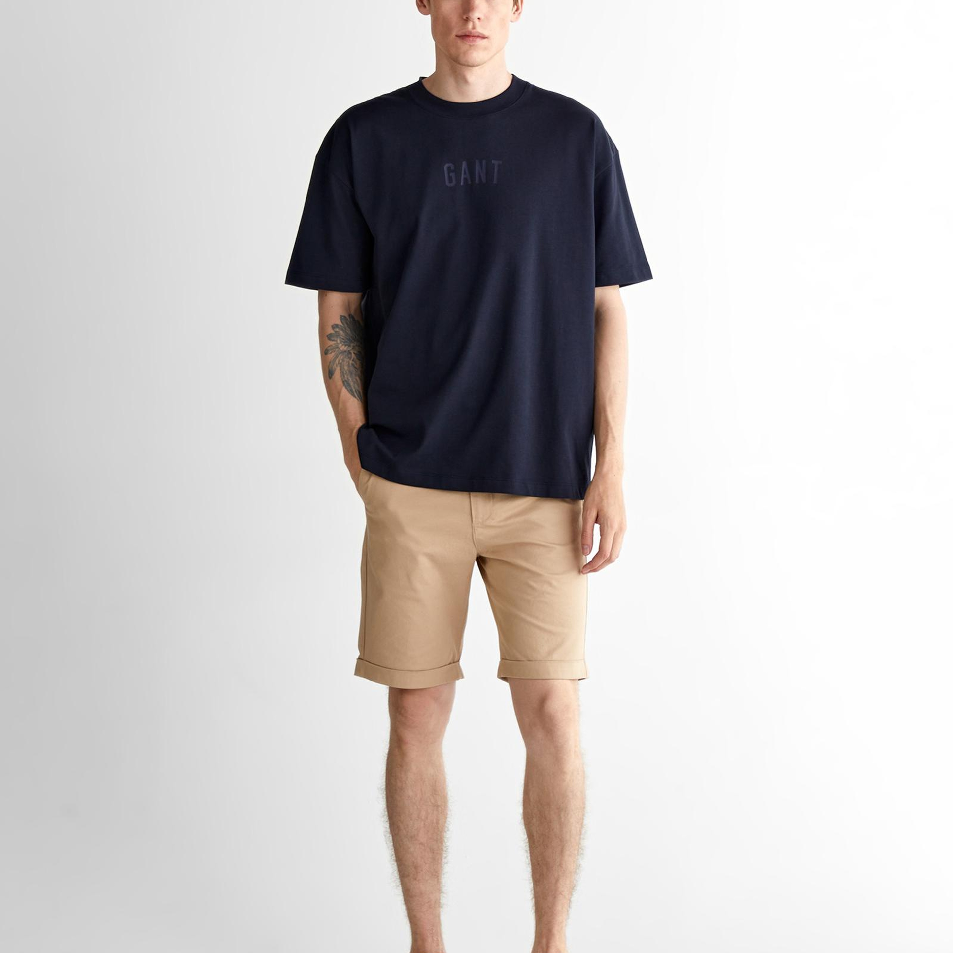 GANT Erkek Lacivert Relaxed Fit Bisiklet Yaka Logolu T-Shirt