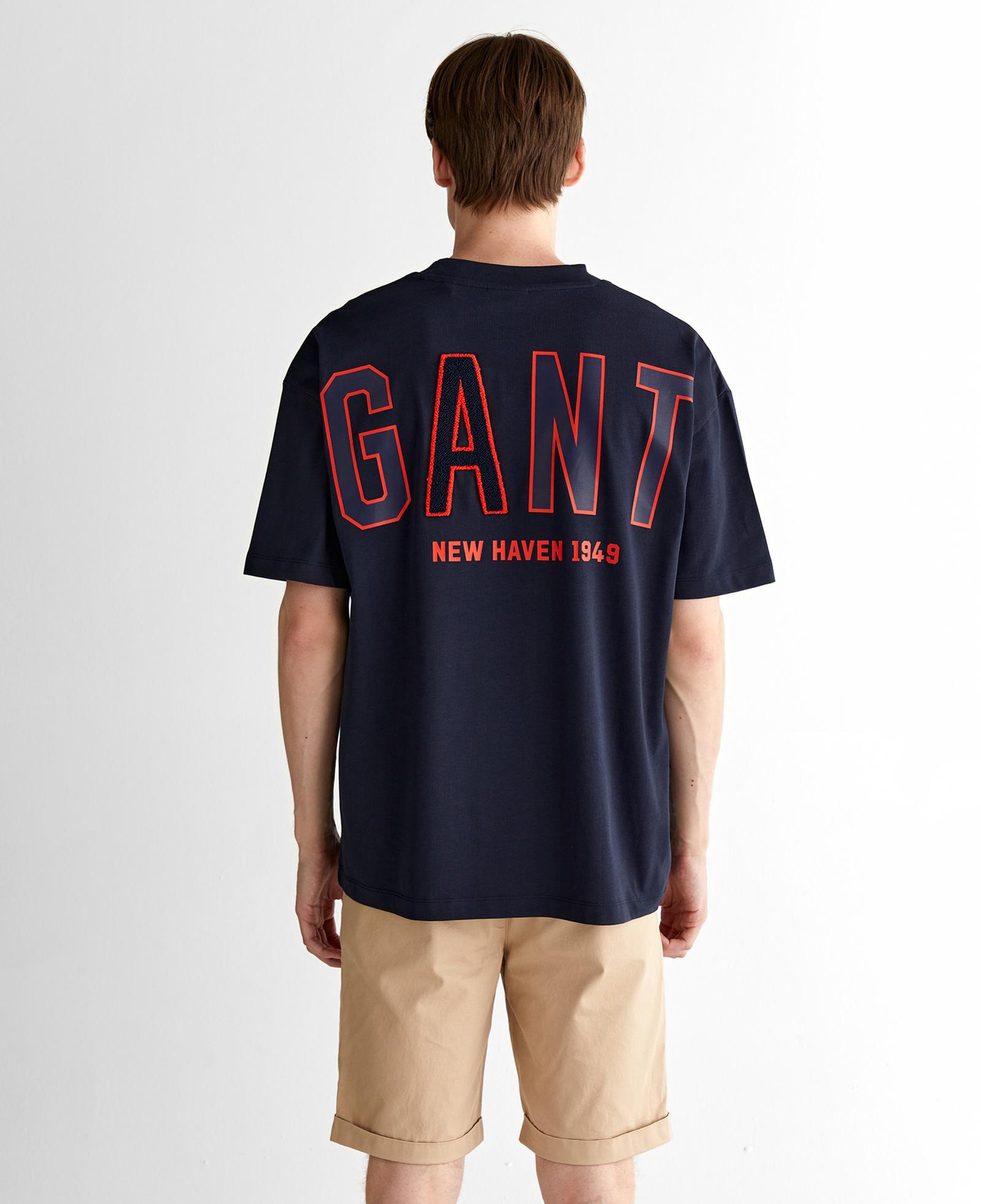 GANT Erkek Lacivert Relaxed Fit Bisiklet Yaka Logolu T-Shirt