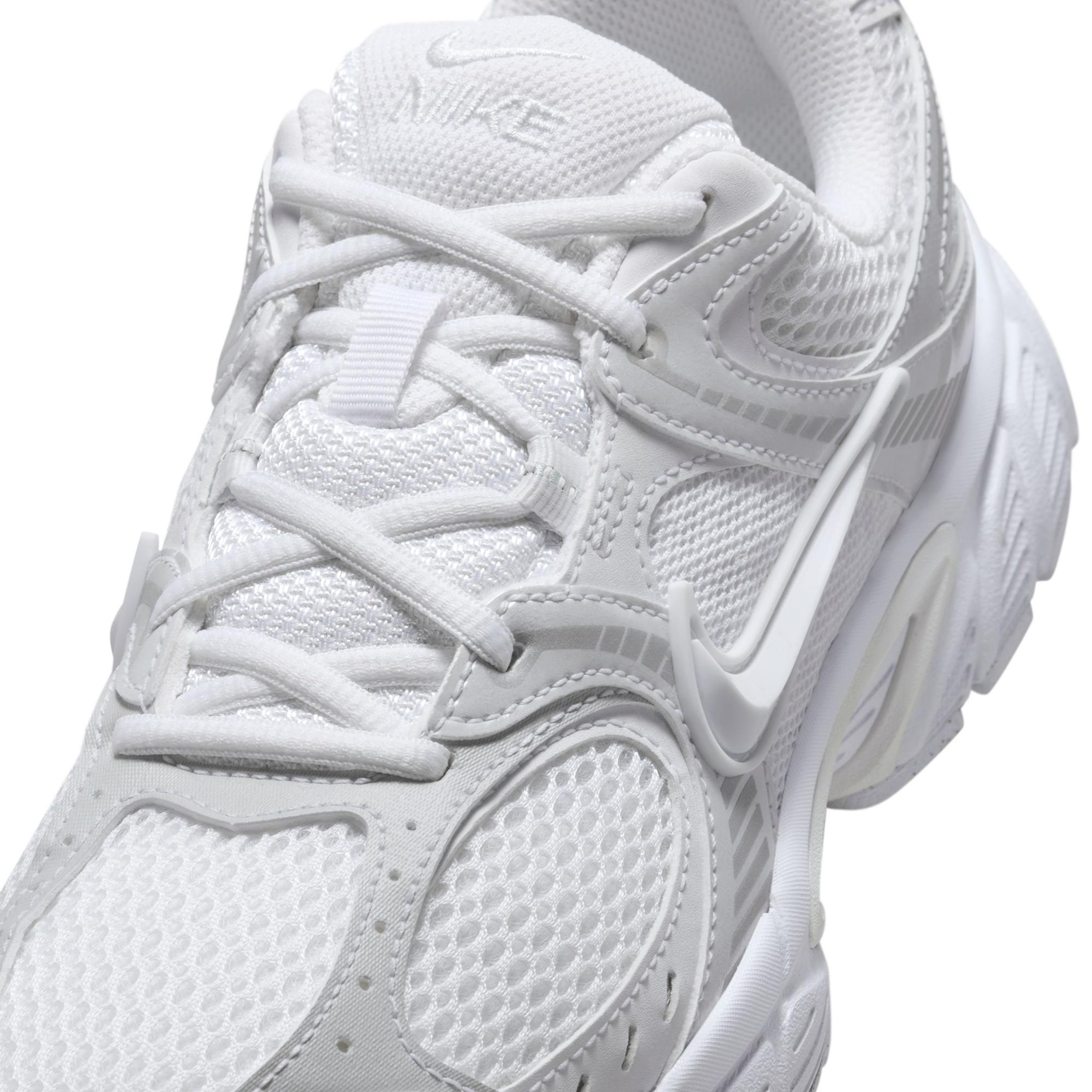 Nike V5 RNR Kadın Beyaz Spor Ayakkabı