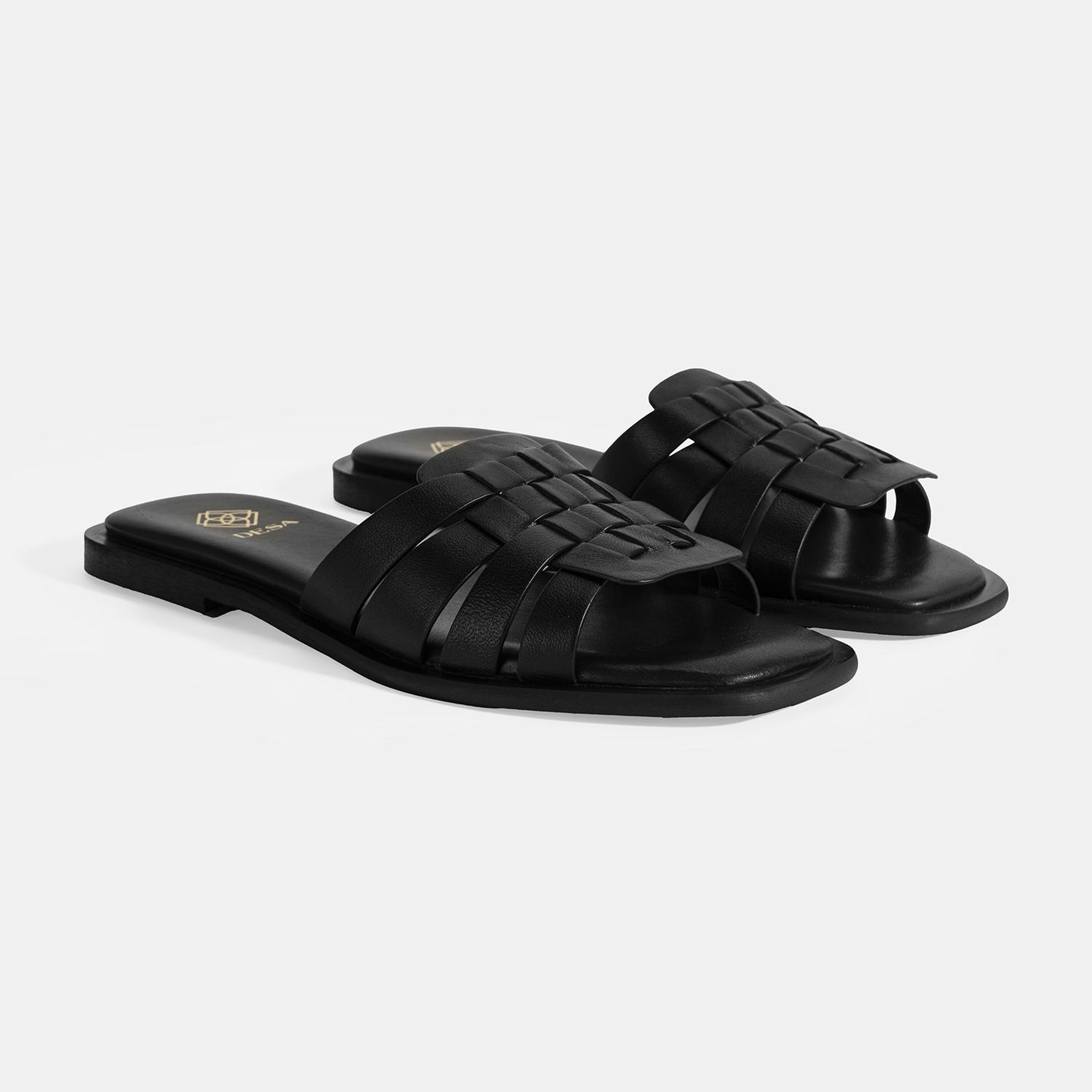 Kadın Siyah Deri Terlik