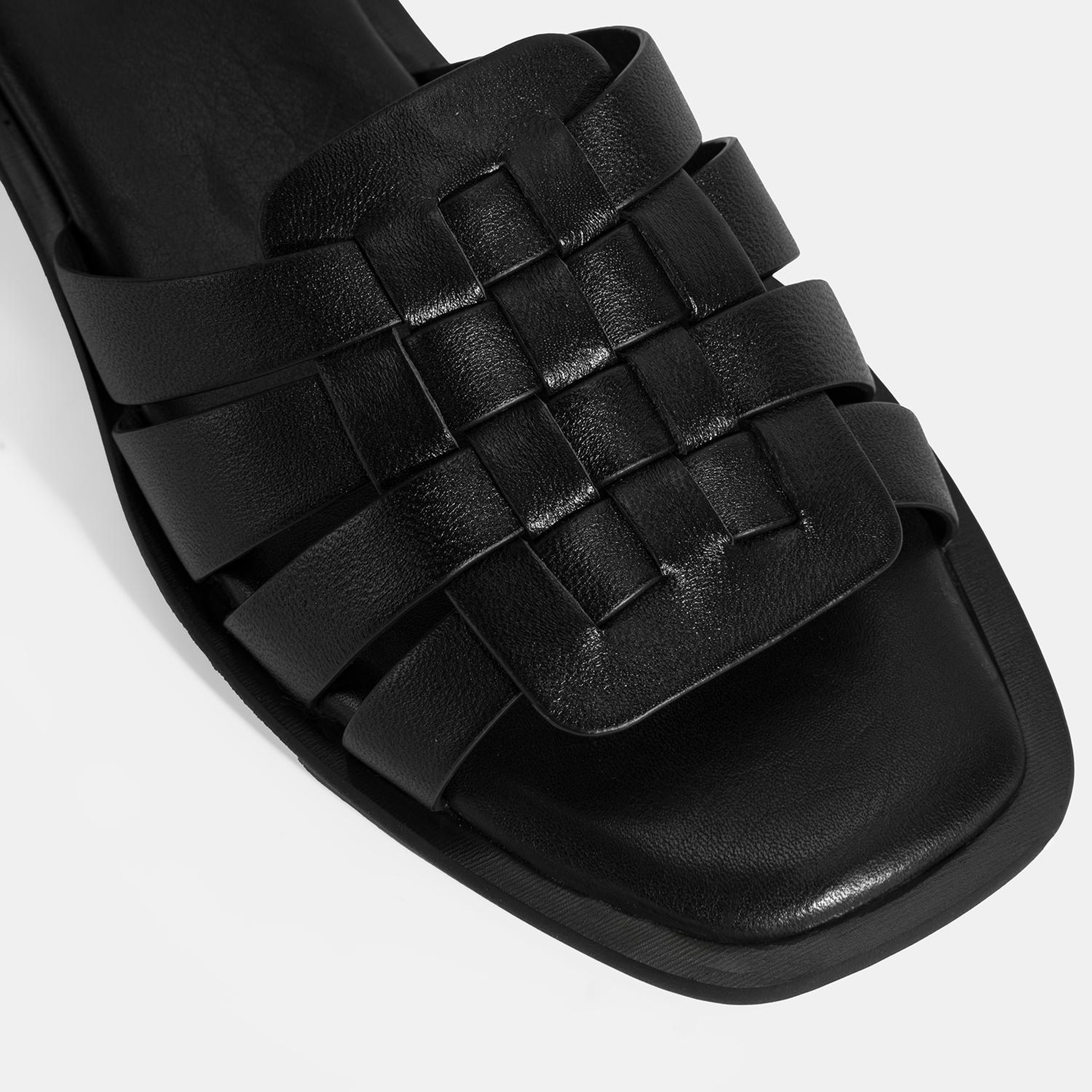 Kadın Siyah Deri Terlik