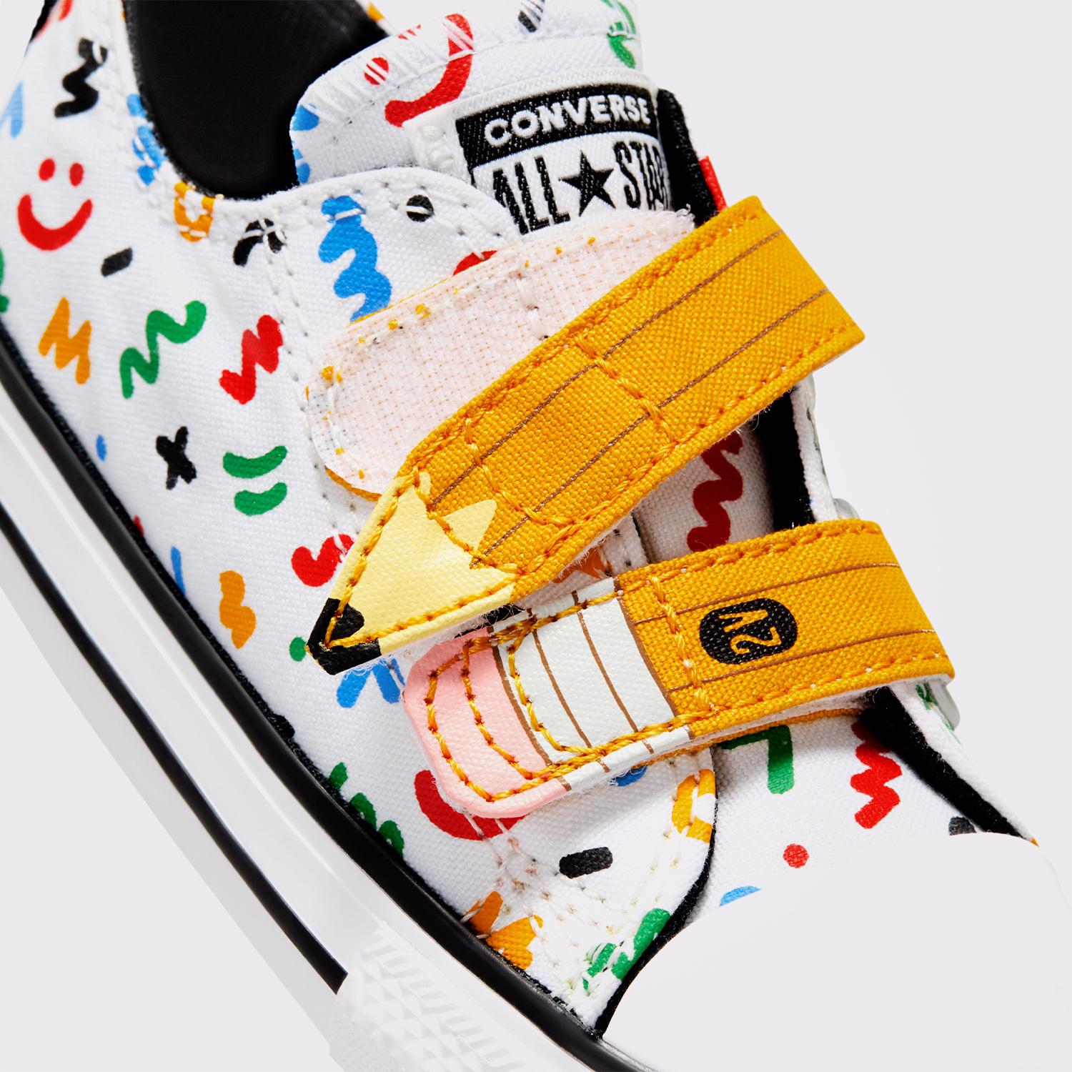 Converse Chuck Taylor All Star Doodles Çocuk Beyaz Sneaker