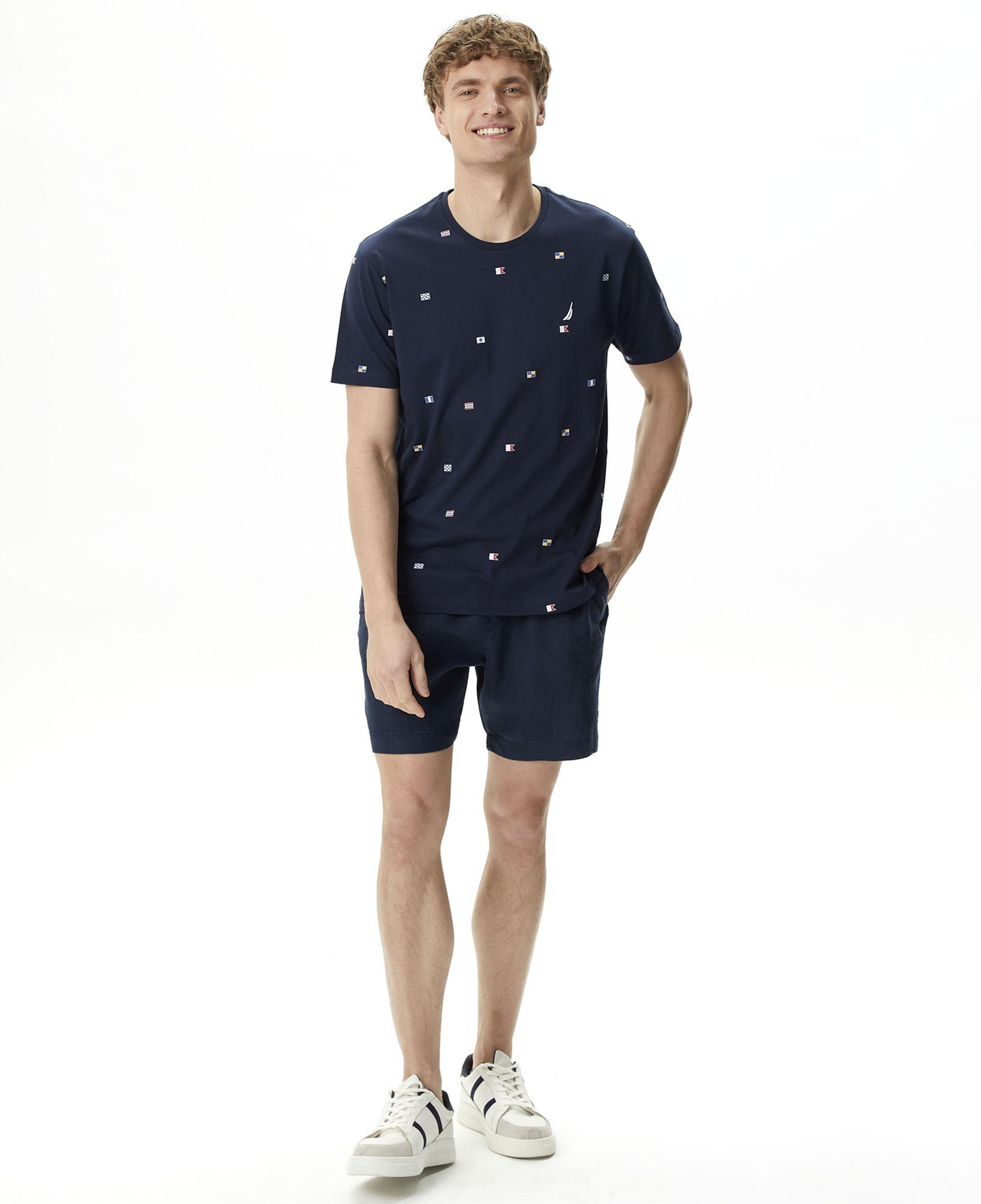 Nautica Erkek Lacivert Standart Fit T-Shirt