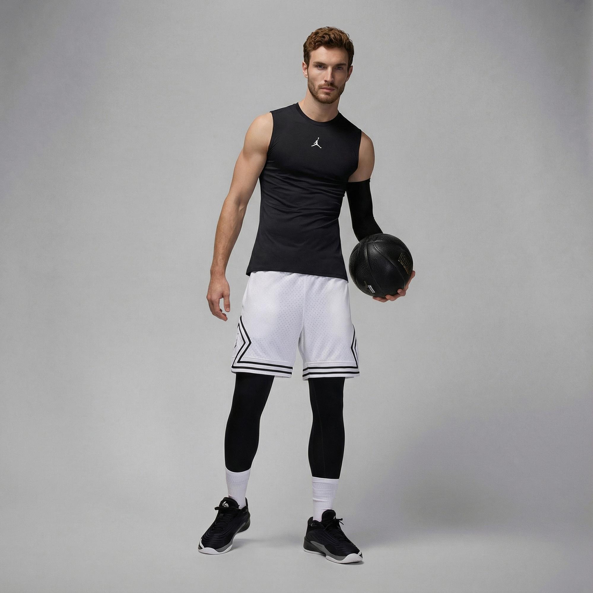 Jordan Dri-Fit Sport Erkek Siyah Kolsuz T-Shirt