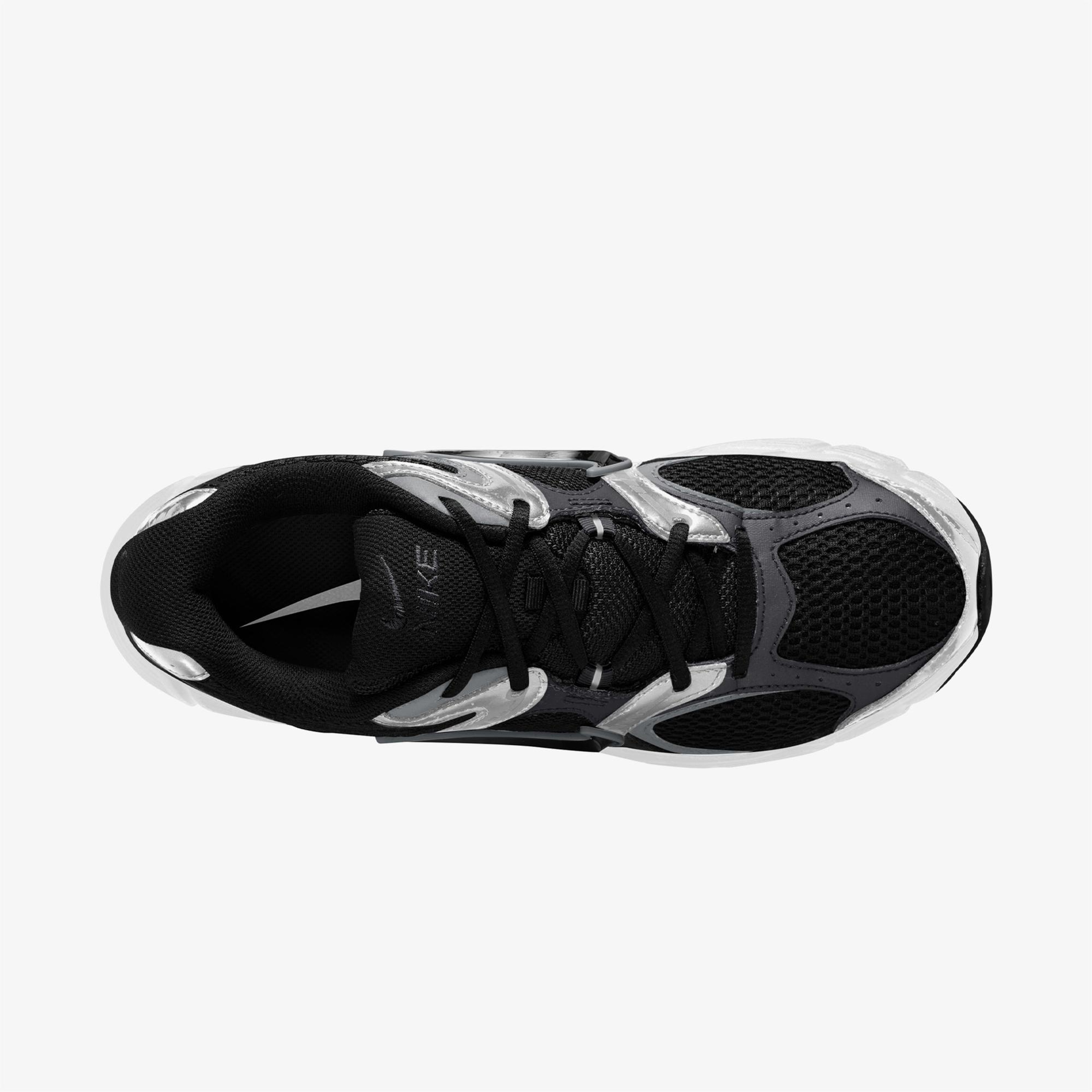 Nike V5 RNR Erkek Siyah Spor Ayakkabı