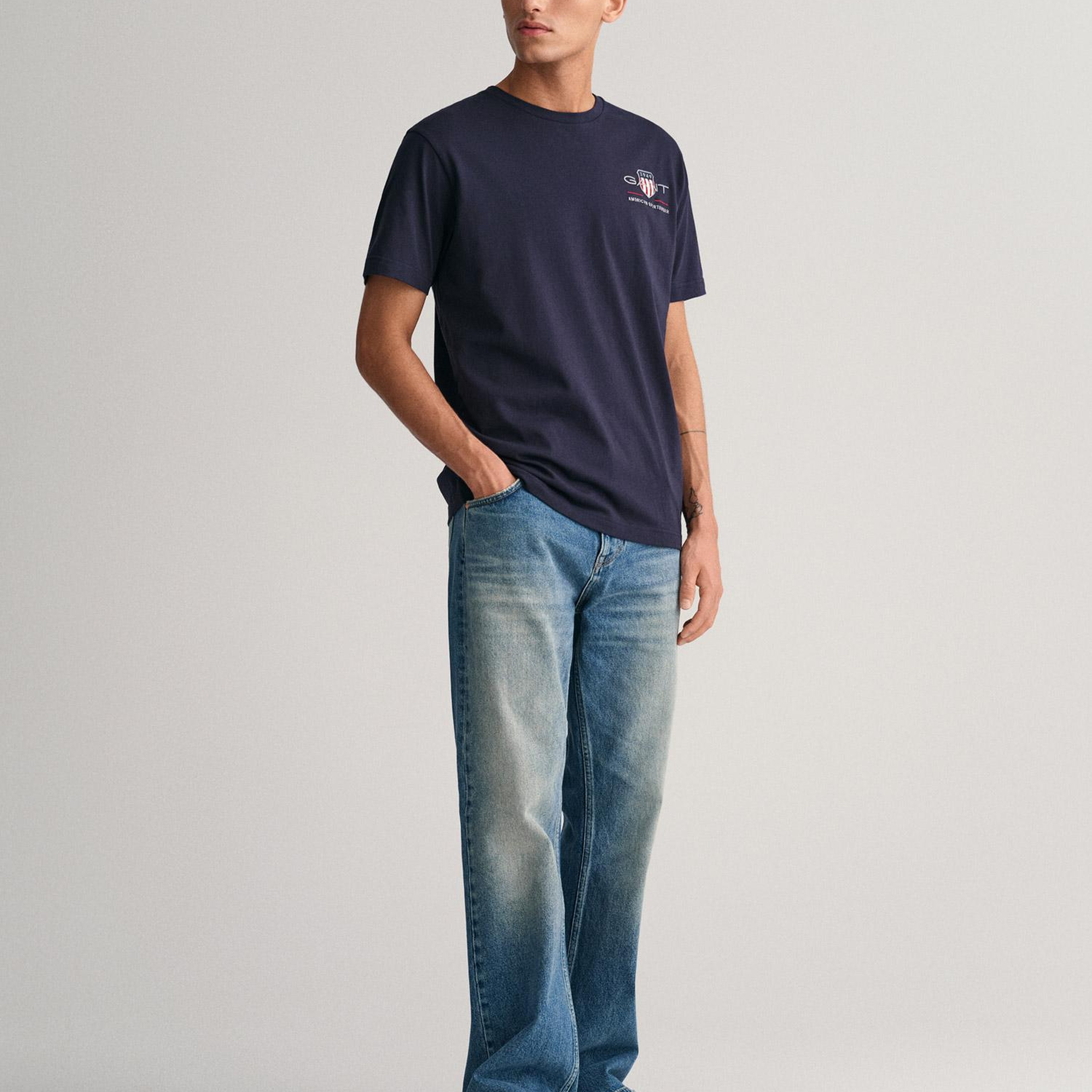 GANT Erkek Lacivert Regular Fit T-Shirt
