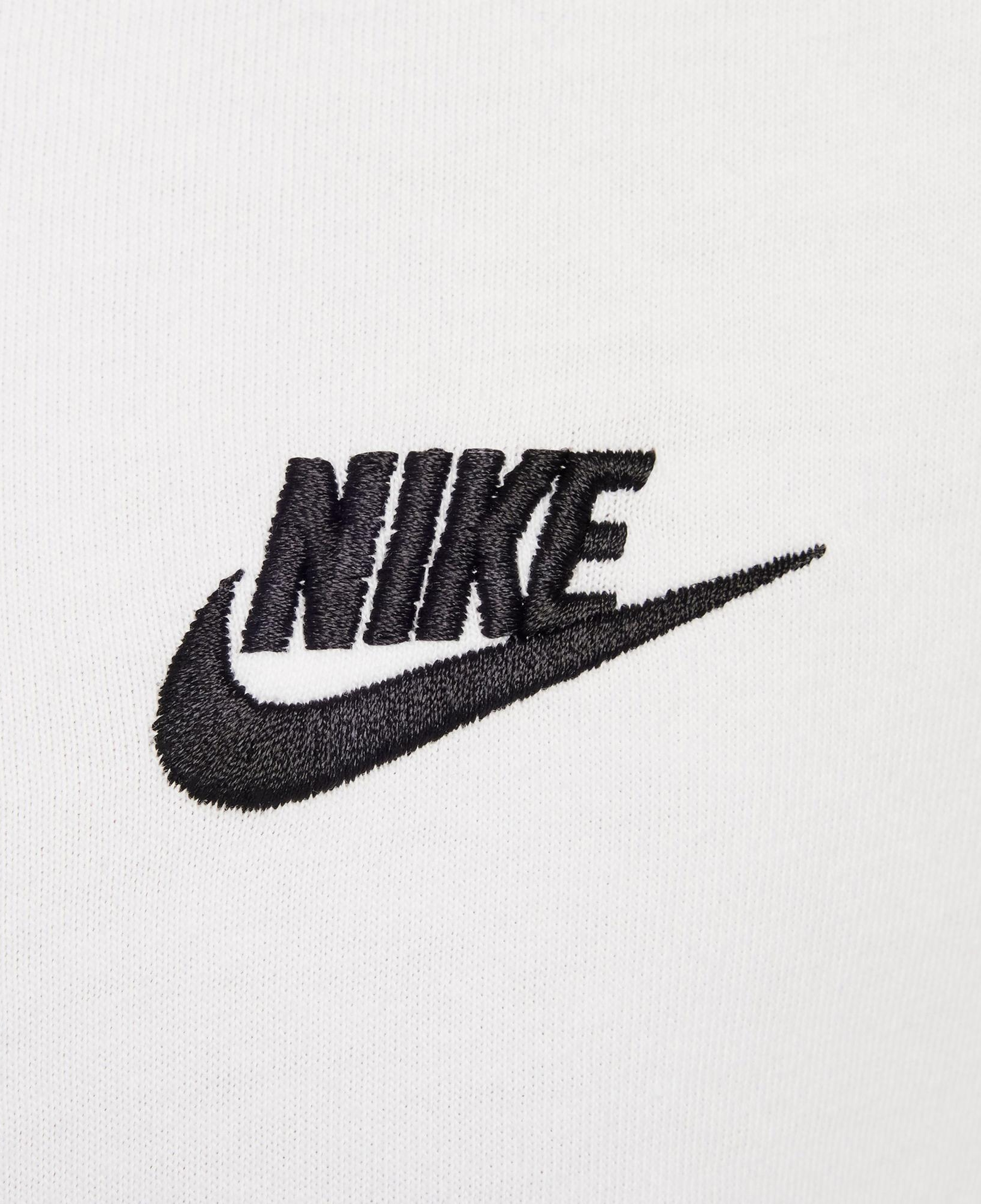 Nike Sportswear Futura Çocuk Beyaz T-Shirt