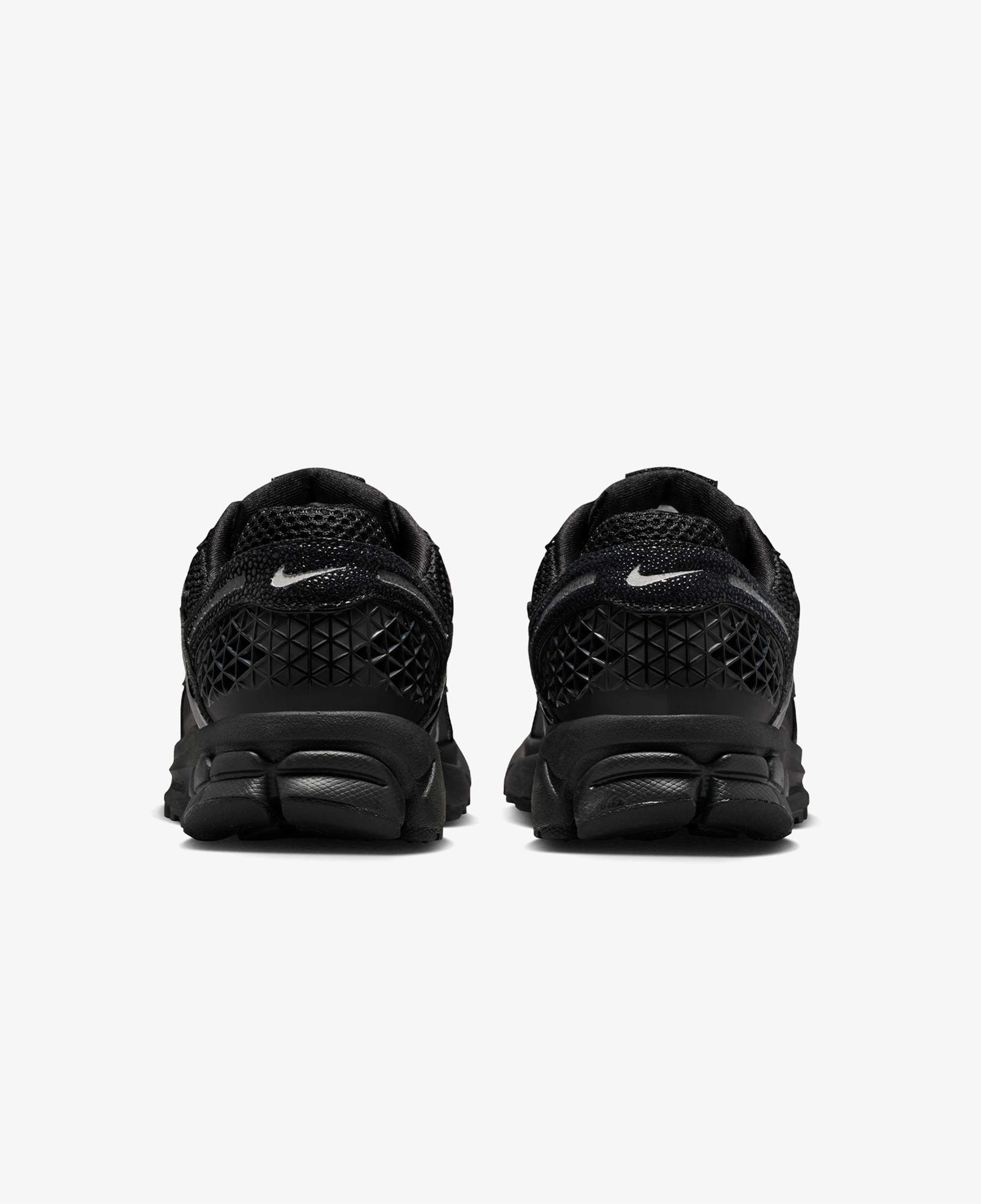 Nike Zoom Vomero 5 Kadın Siyah Spor Ayakkabı