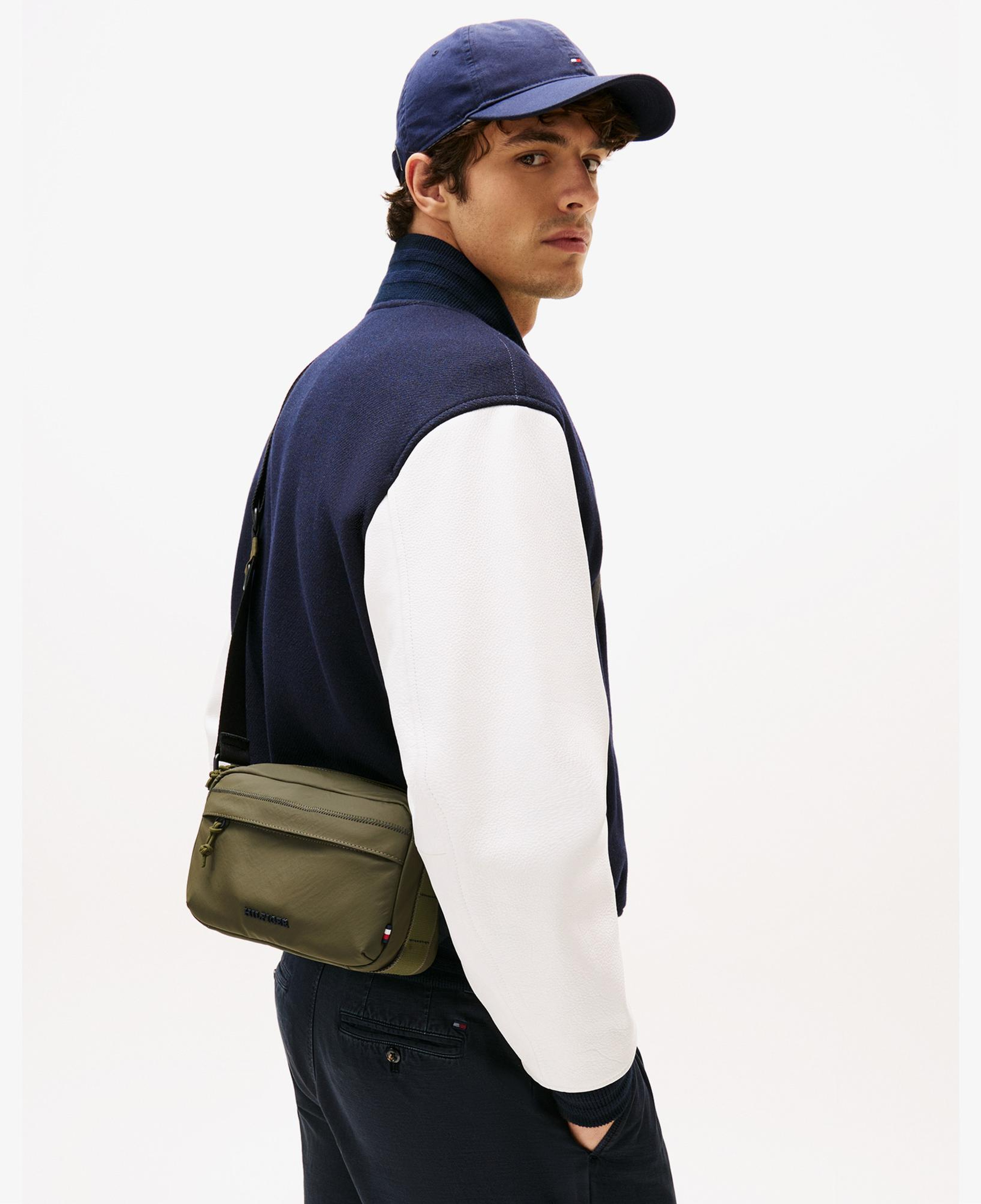 Tommy Hilfiger Colour Reporter Erkek Haki El Çantası