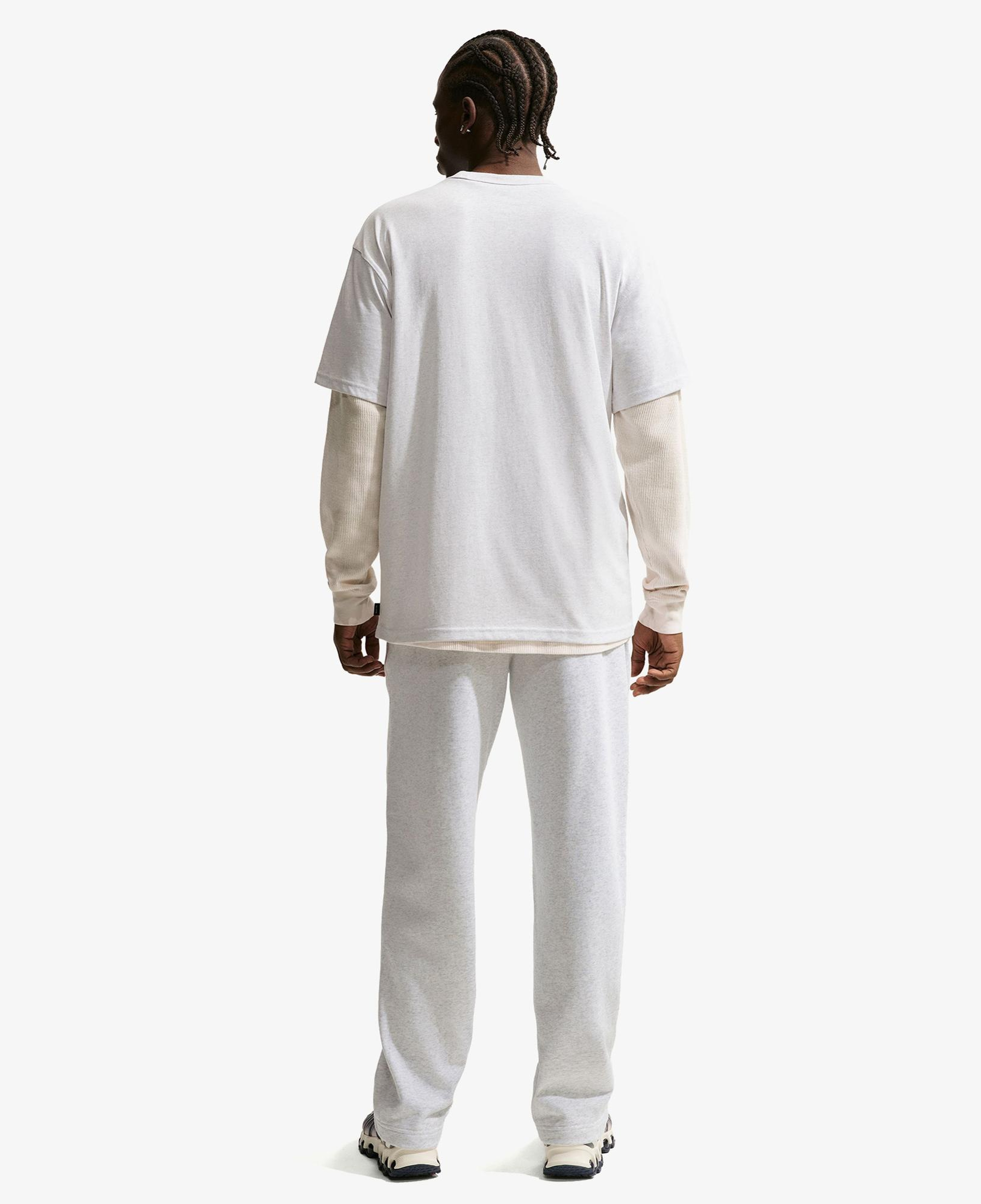 Nike Sportswear Premium Essentials Erkek Beyaz T-Shirt