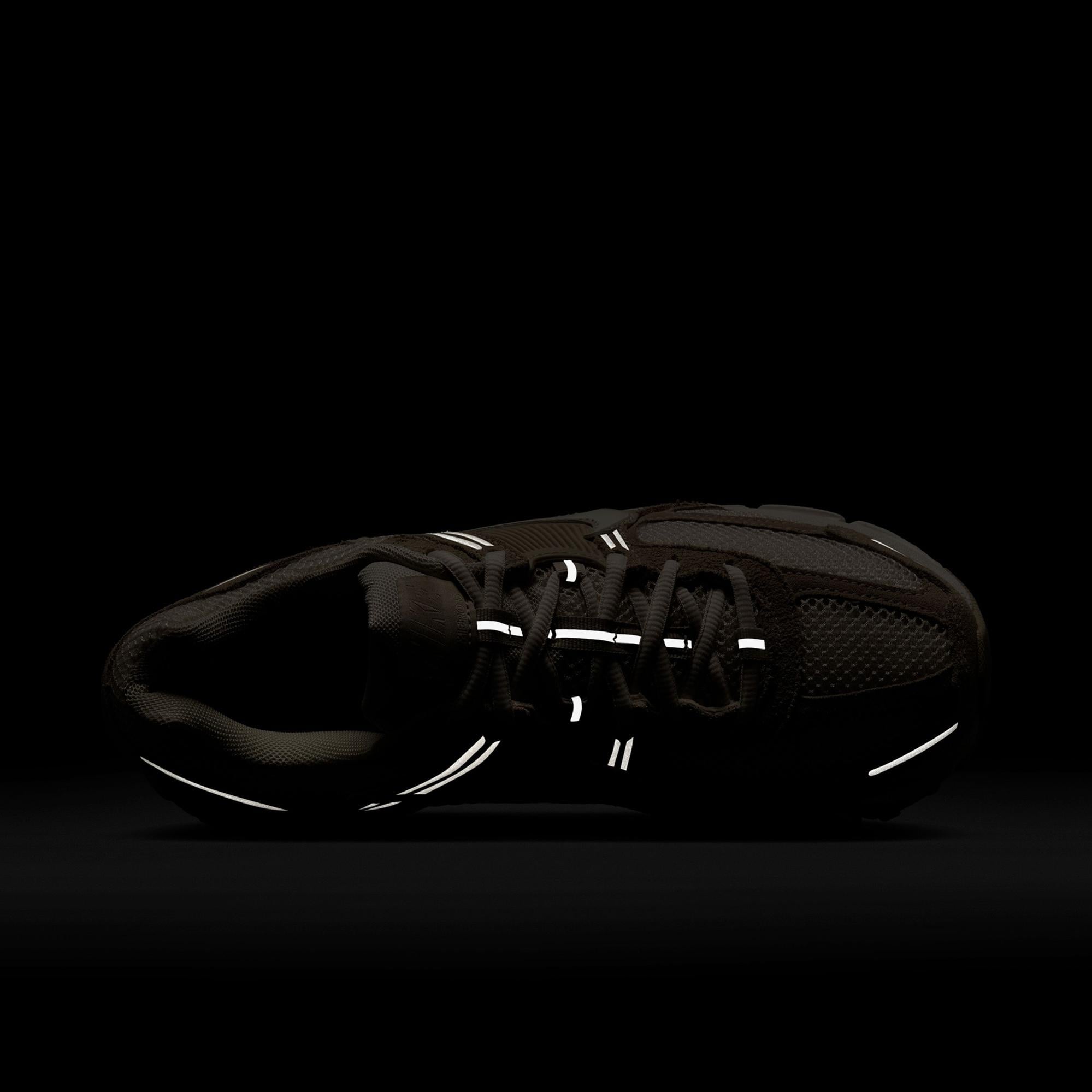 Nike Zoom Vomero 5 Kadın Kahverengi Spor Ayakkabı