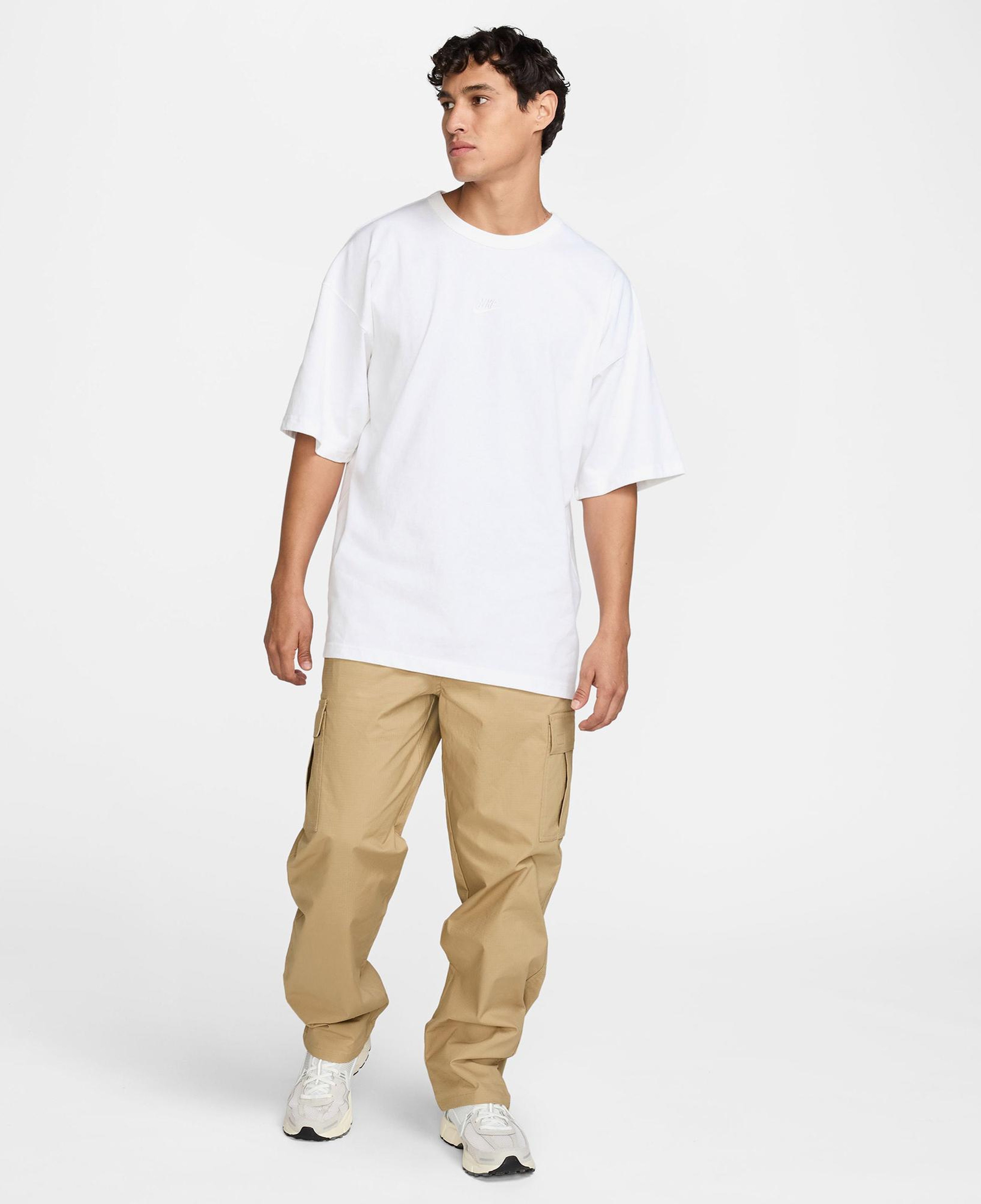 Nike Sportswear Premium Essentials Erkek Beyaz T-Shirt