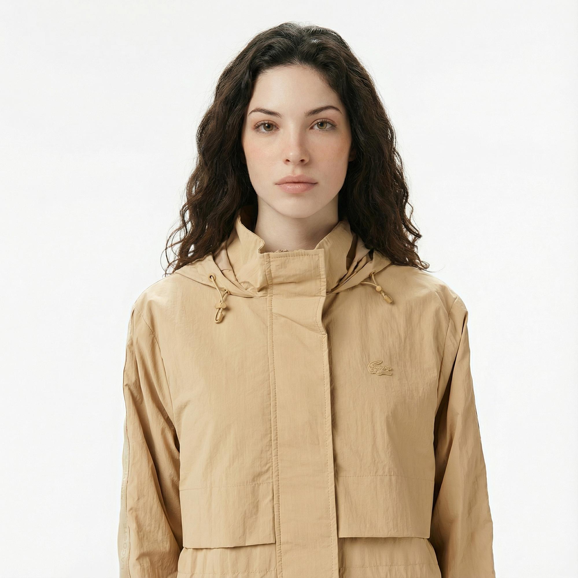 Lacoste Kadın Kapüşonlu Bej Mont