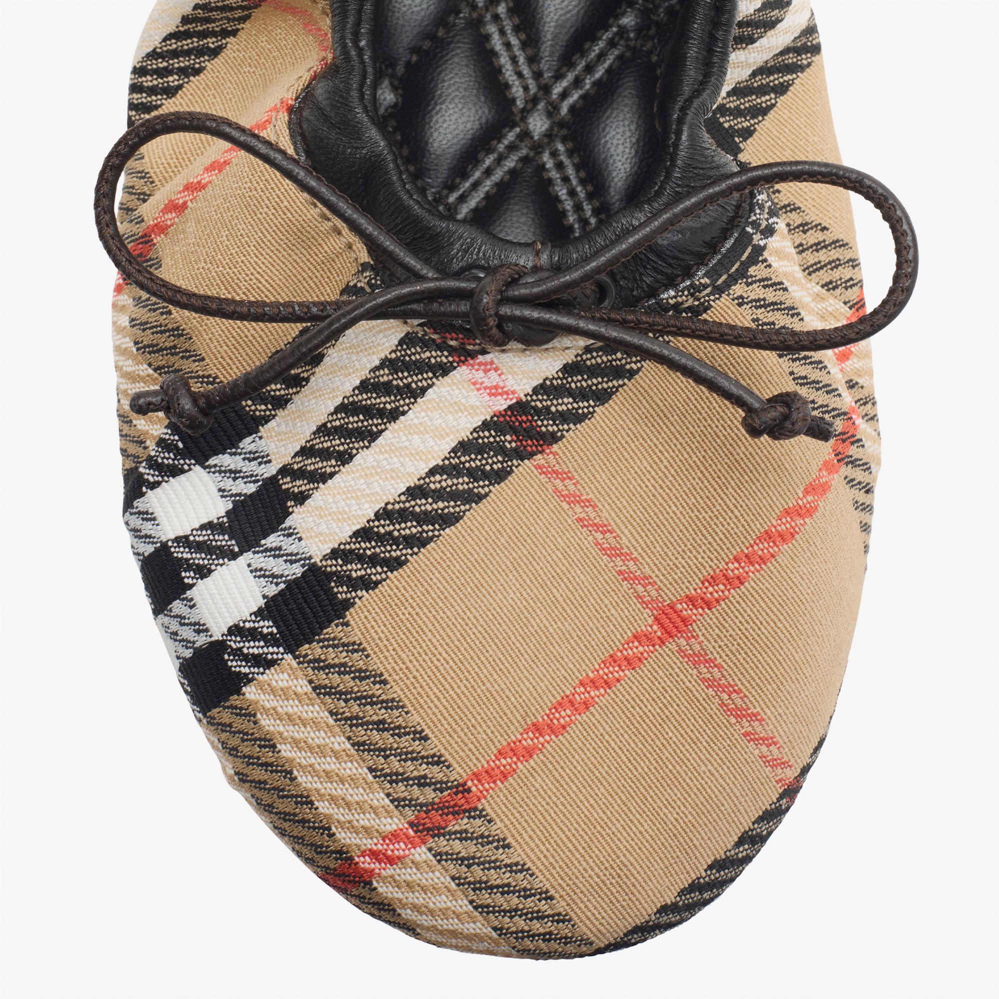 Burberry Fawn Check Kadın Bej Babet