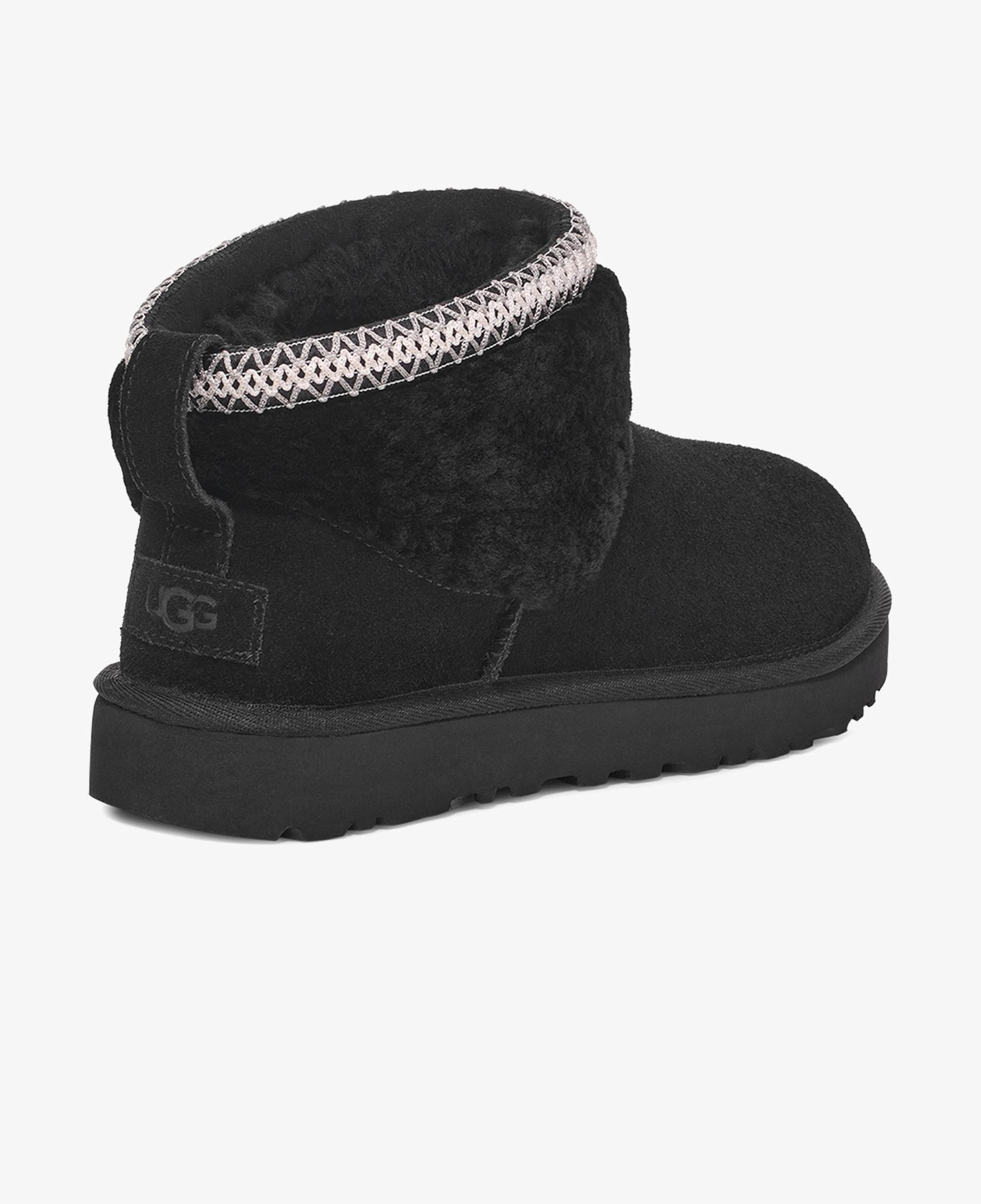 UGG Classic Ultra Mini Maxi Curly Kadın Siyah Bot