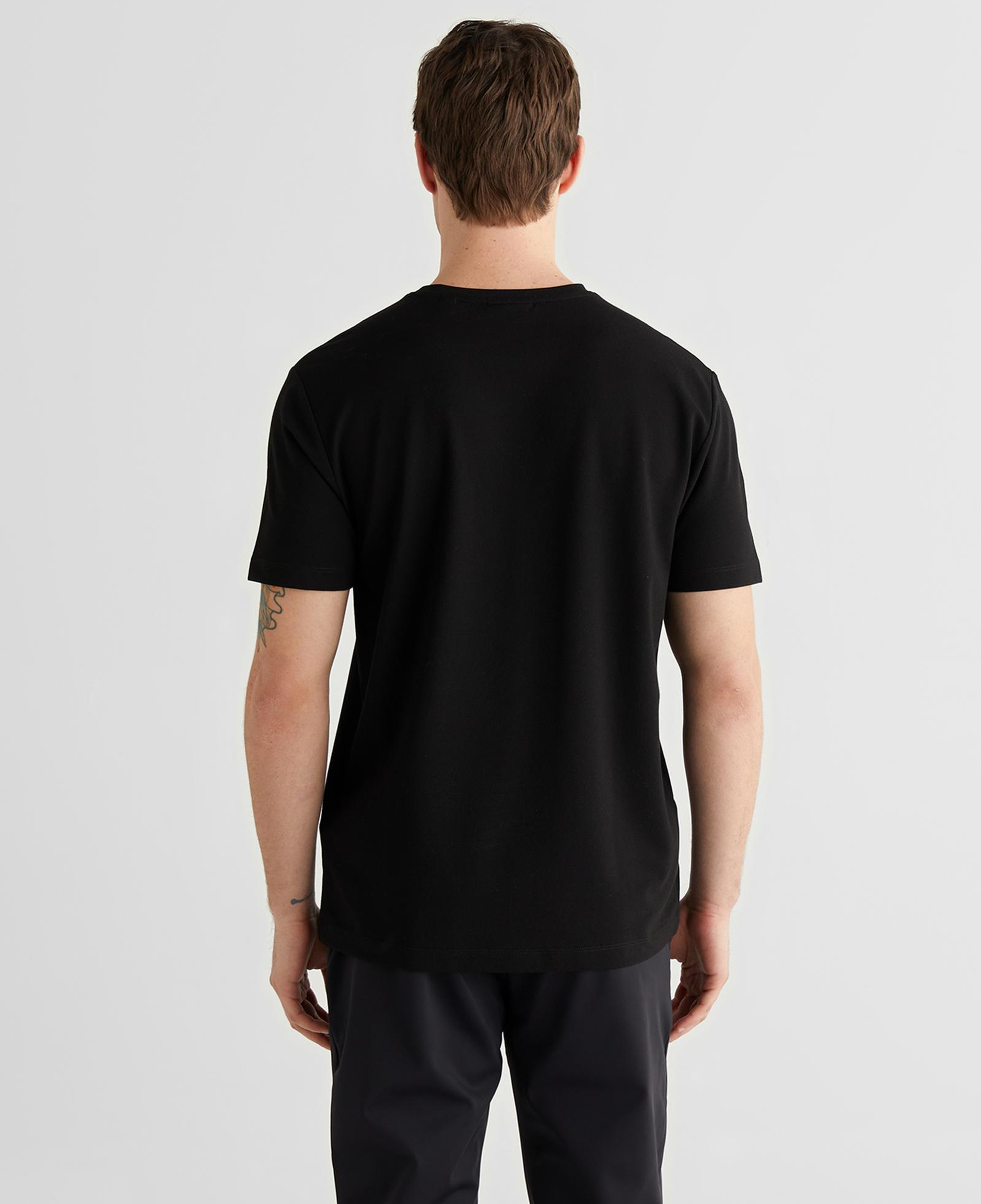 GANT Erkek Siyah Bisiklet Yaka Regular Fit Logolu T-Shirt