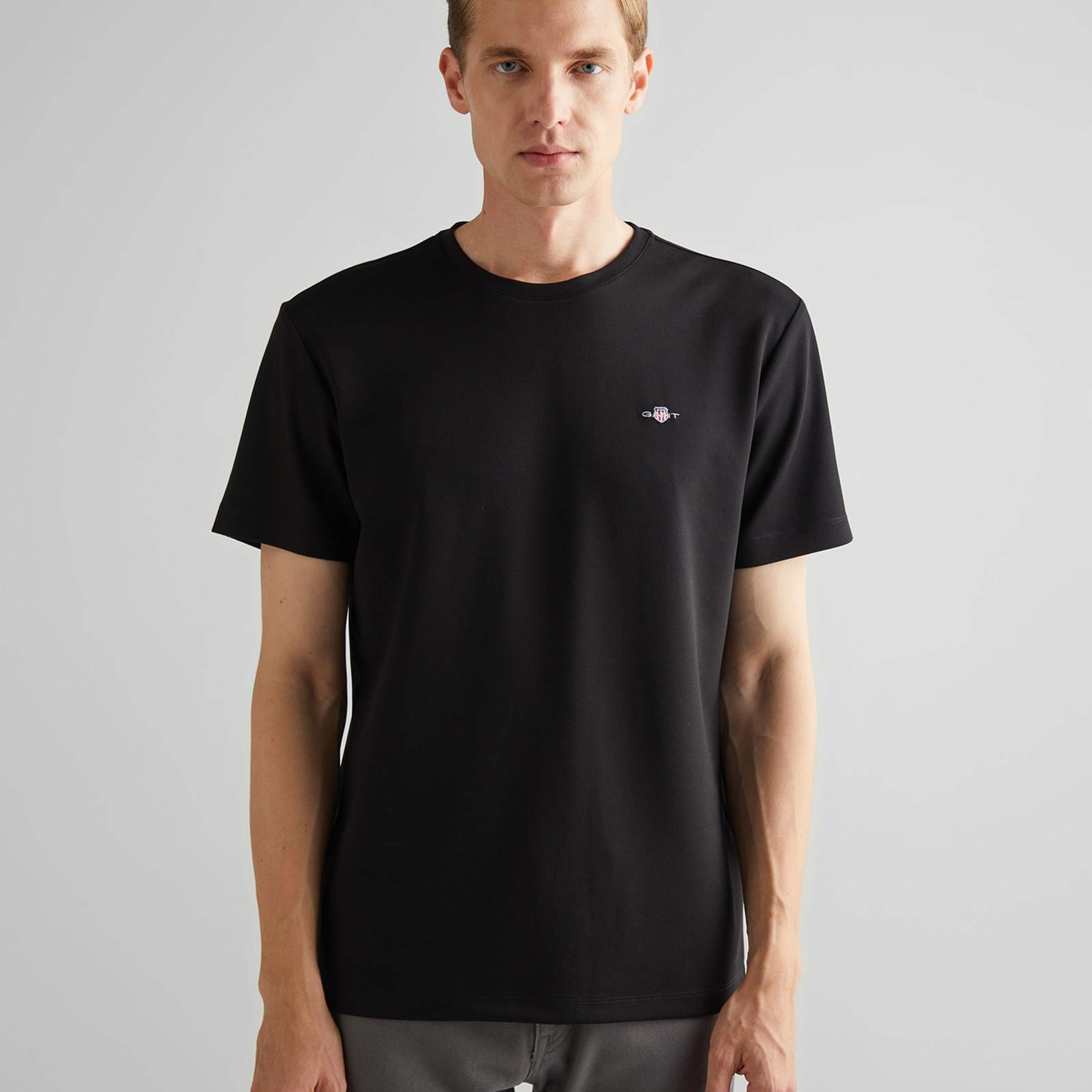 GANT Erkek Siyah Relaxed Fit Bisiklet Yaka T-Shirt