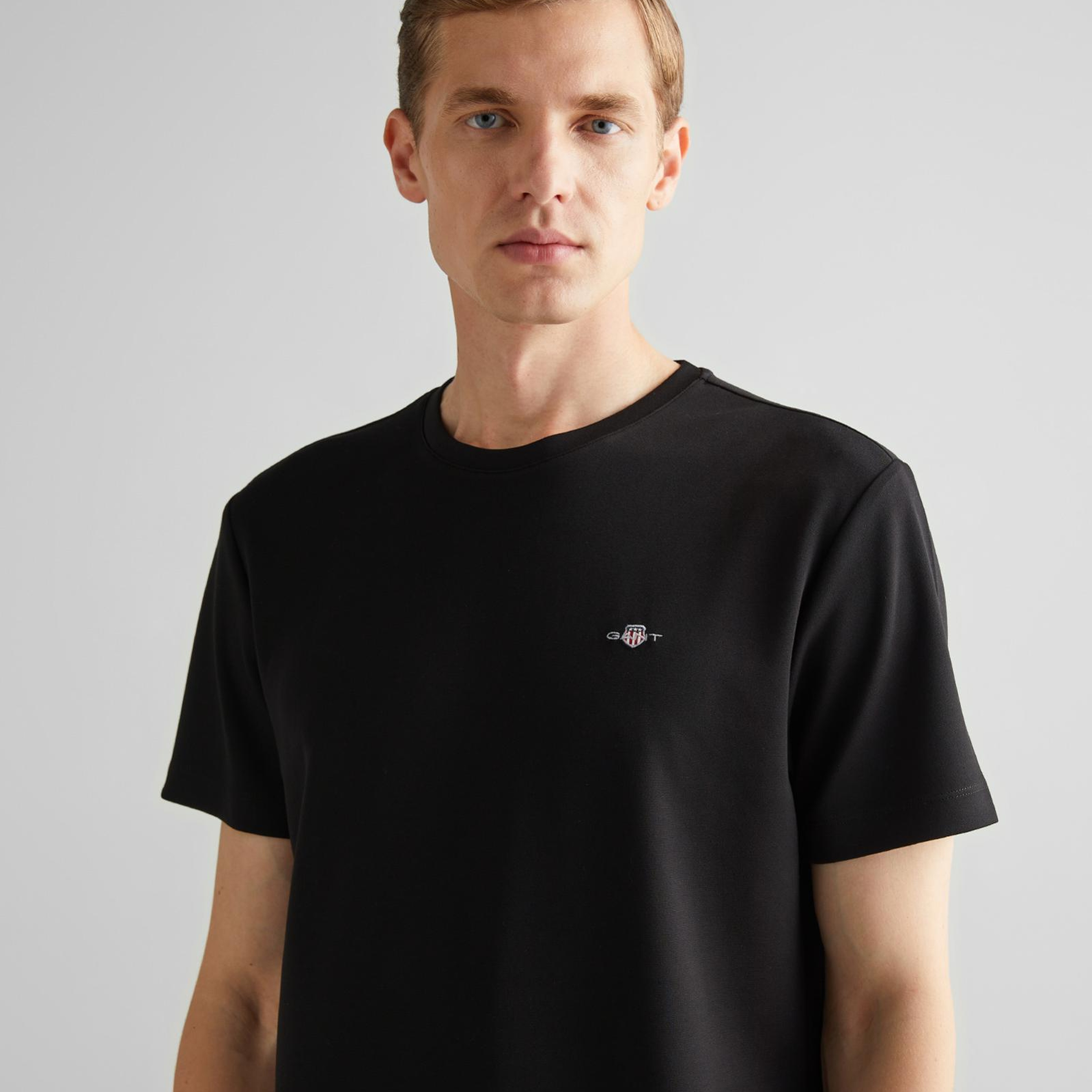 GANT Erkek Siyah Relaxed Fit Bisiklet Yaka T-Shirt