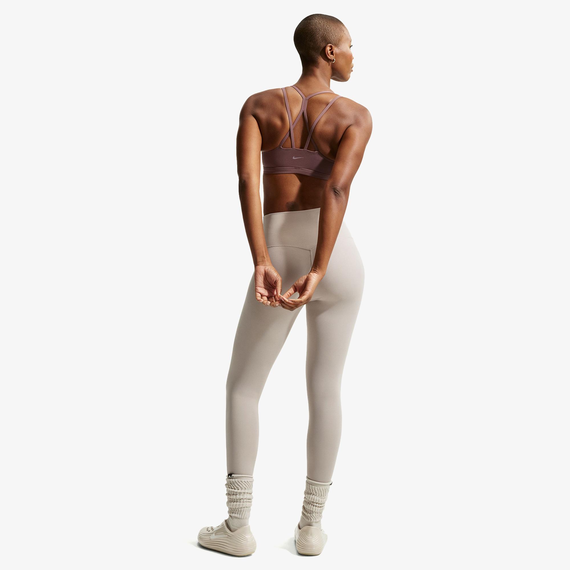 Nike Dri-Fit Zenvy Strappy Kadın Pembe Bra