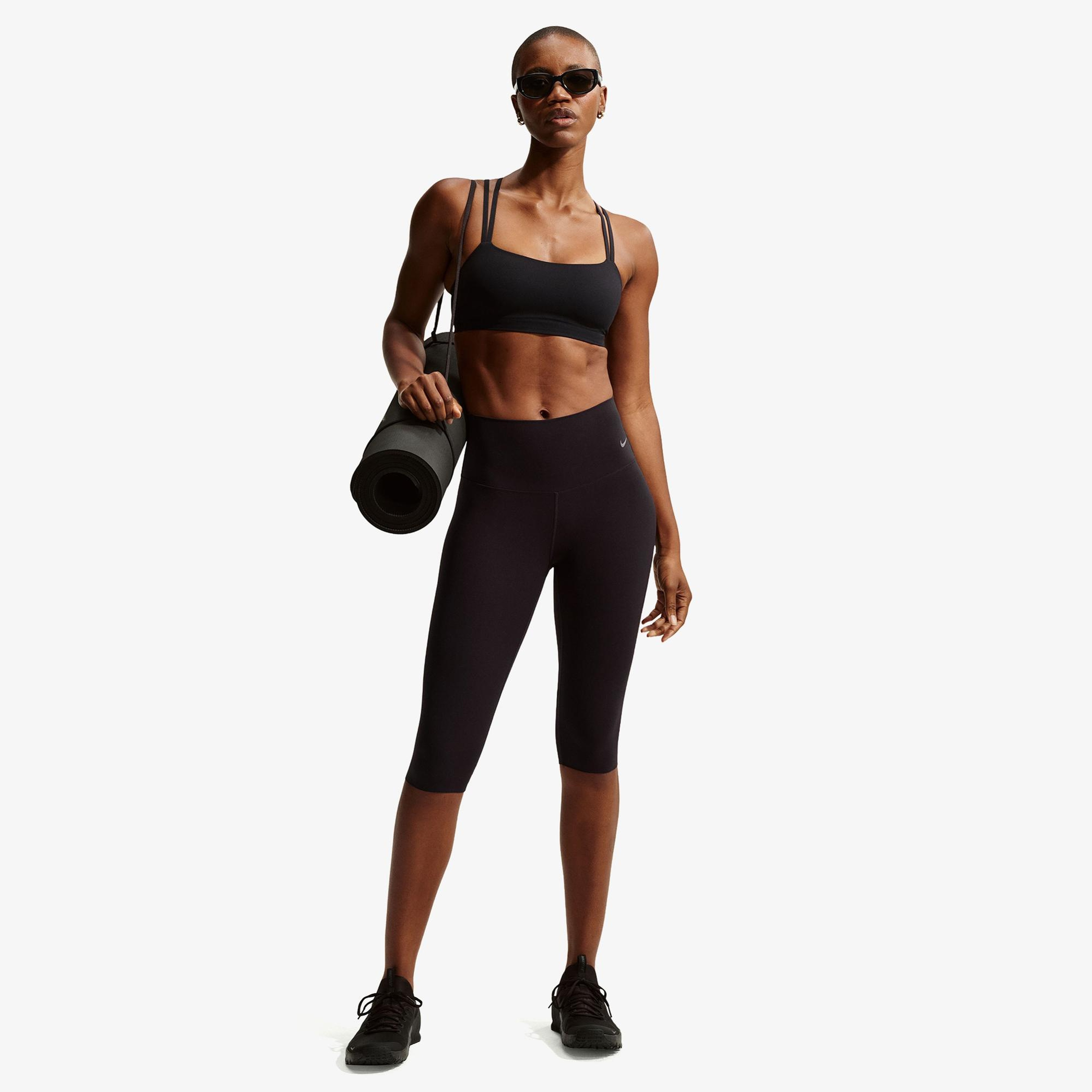 Nike Dri-Fit Zenvy Strappy Kadın Siyah Bra
