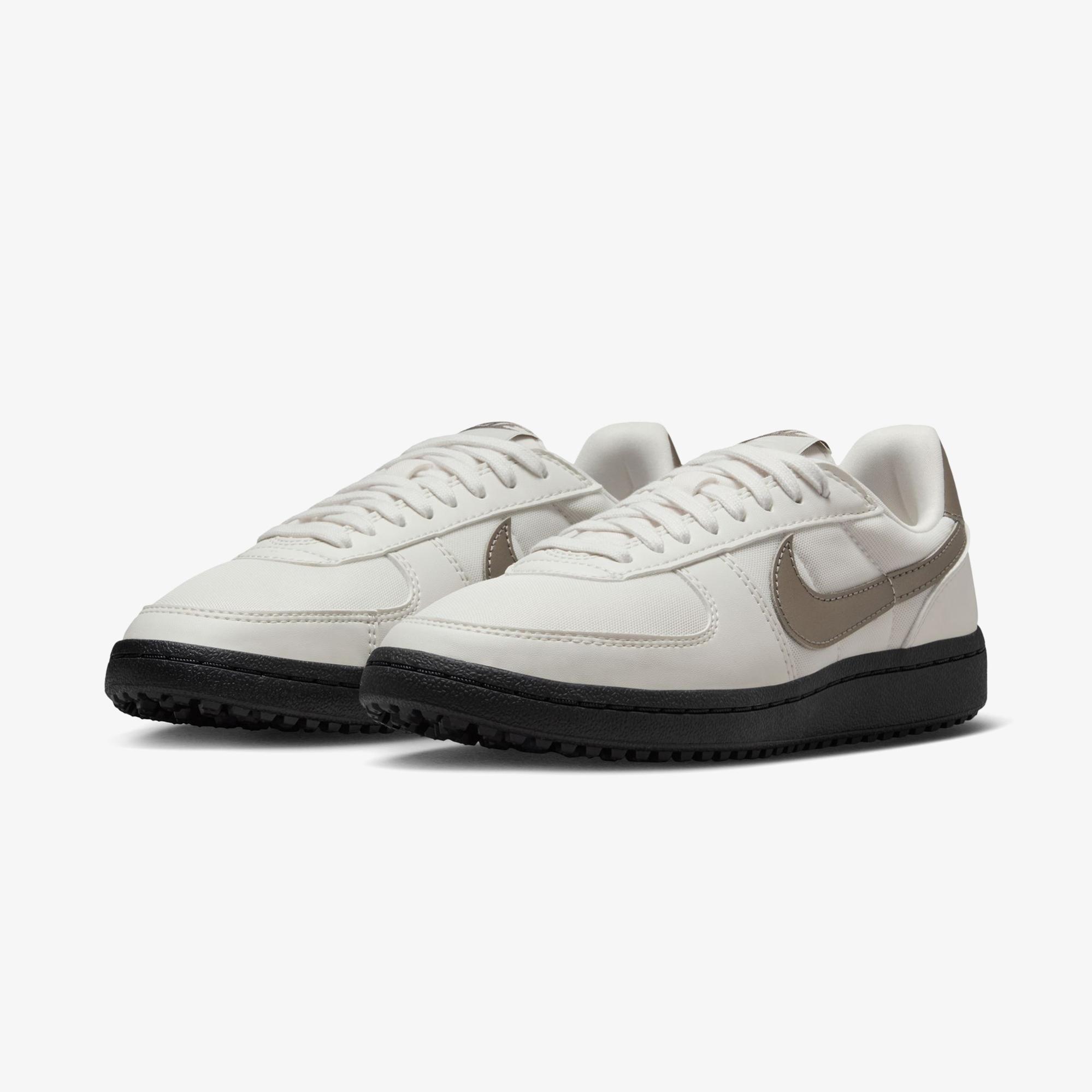 Nike Field General Kadın Beyaz Spor Ayakkabı