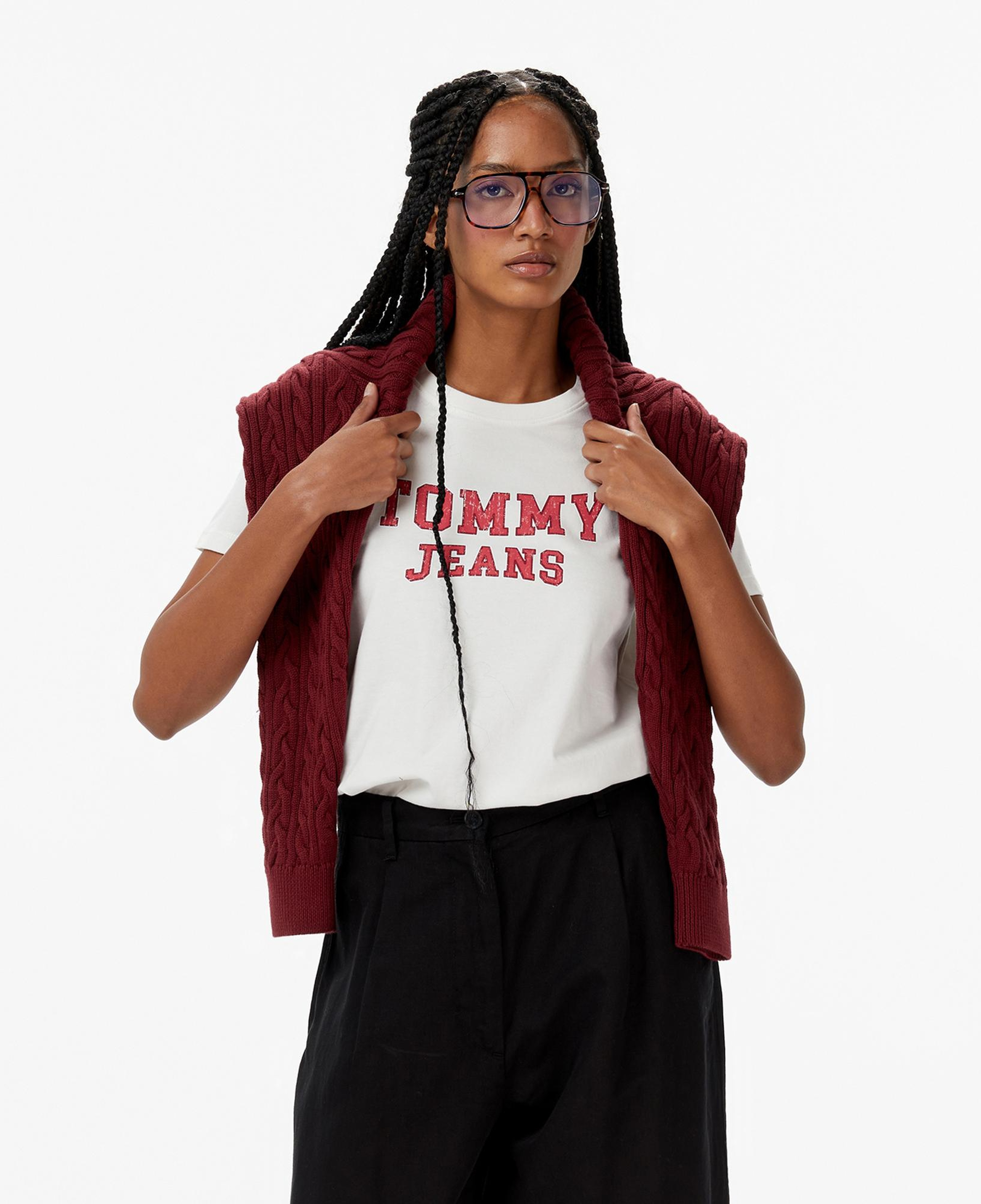 Tommy Jeans Regular Varsity Kadın Beyaz T-Shirt