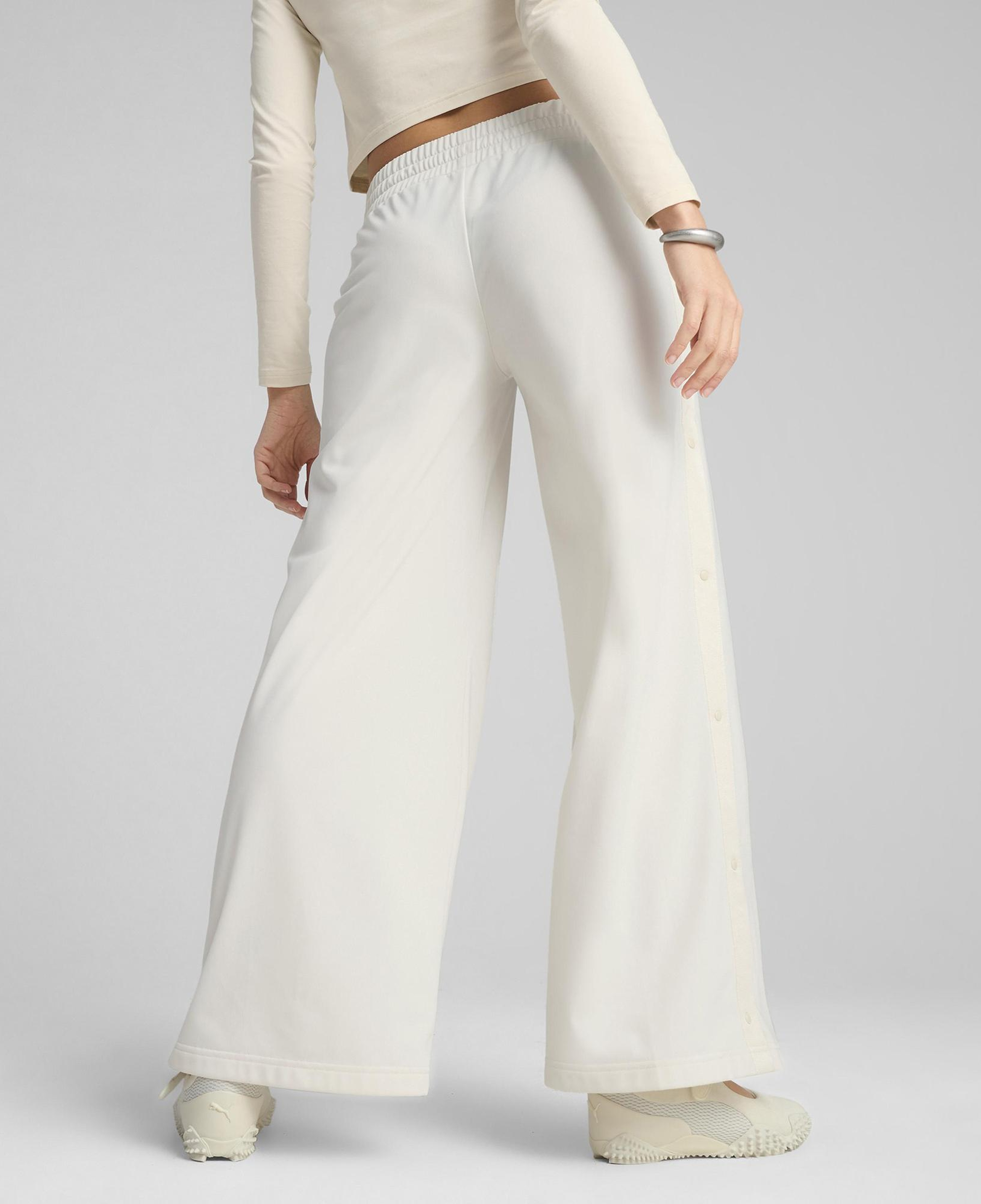 Puma Wardrobe Ess Low Rise Kadın Krem Eşofman Altı