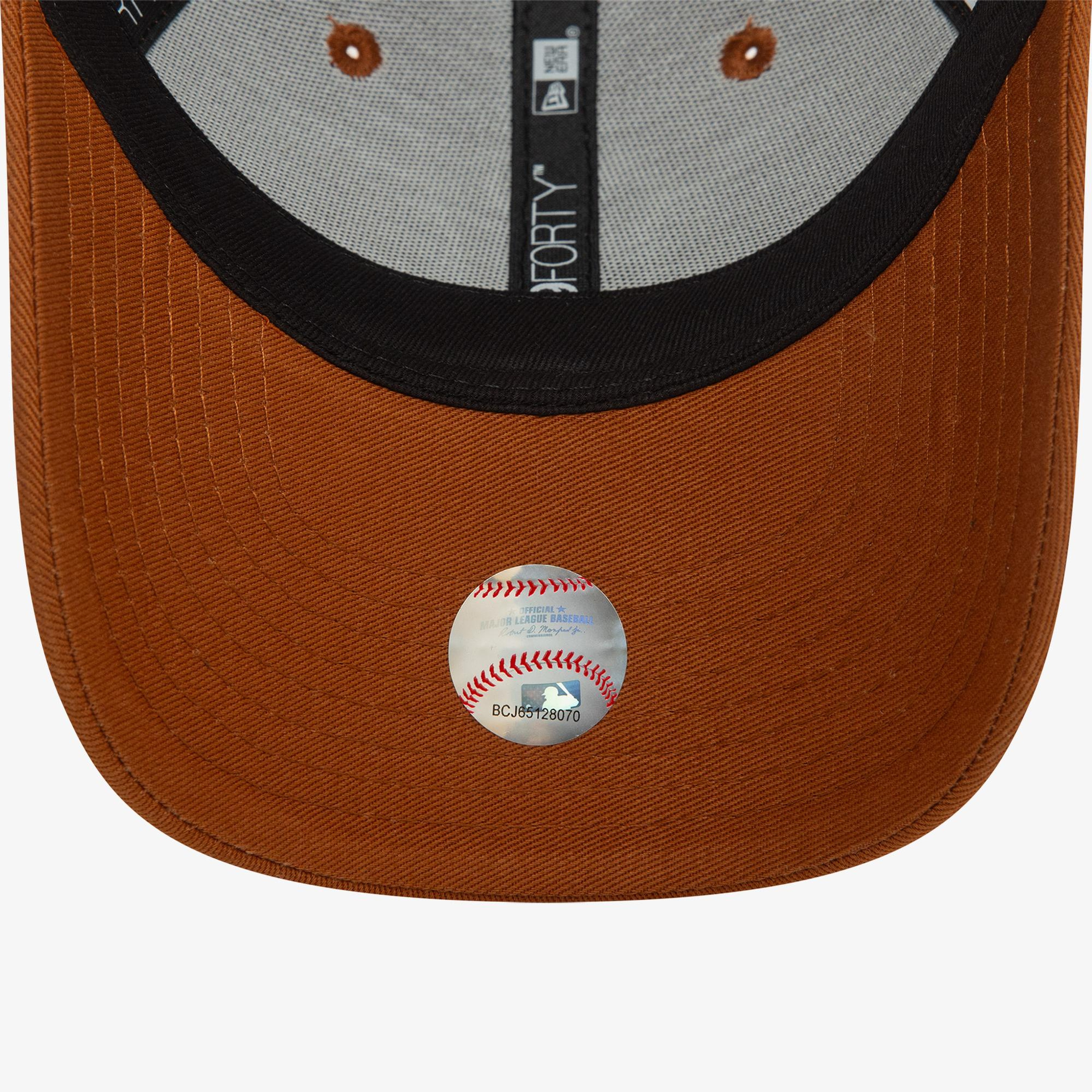 New Era League Essentials 9Forty NY Yankees Çocuk Kahverengi Şapka