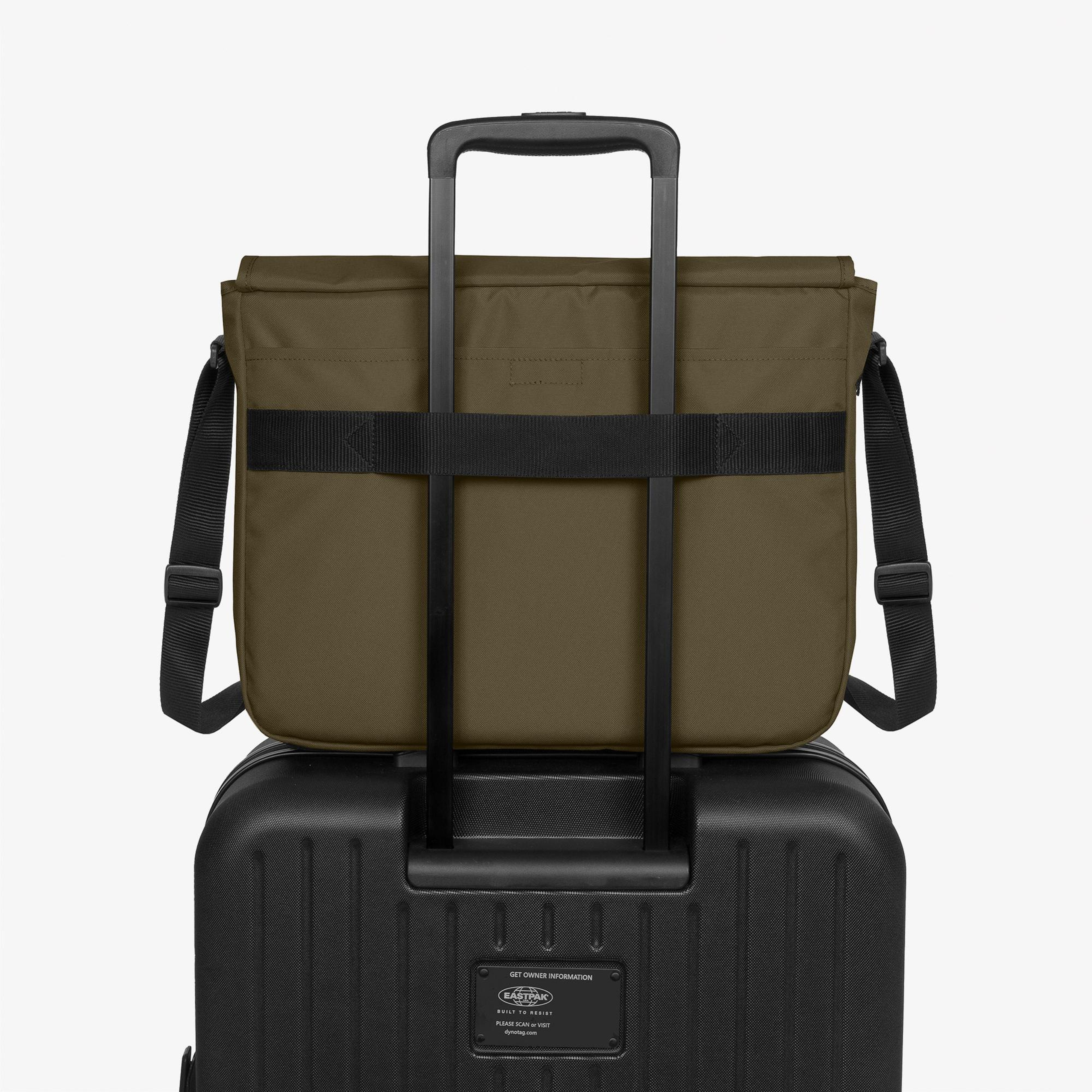 Eastpak Delegate + Unisex Yeşil Omuz Çantası