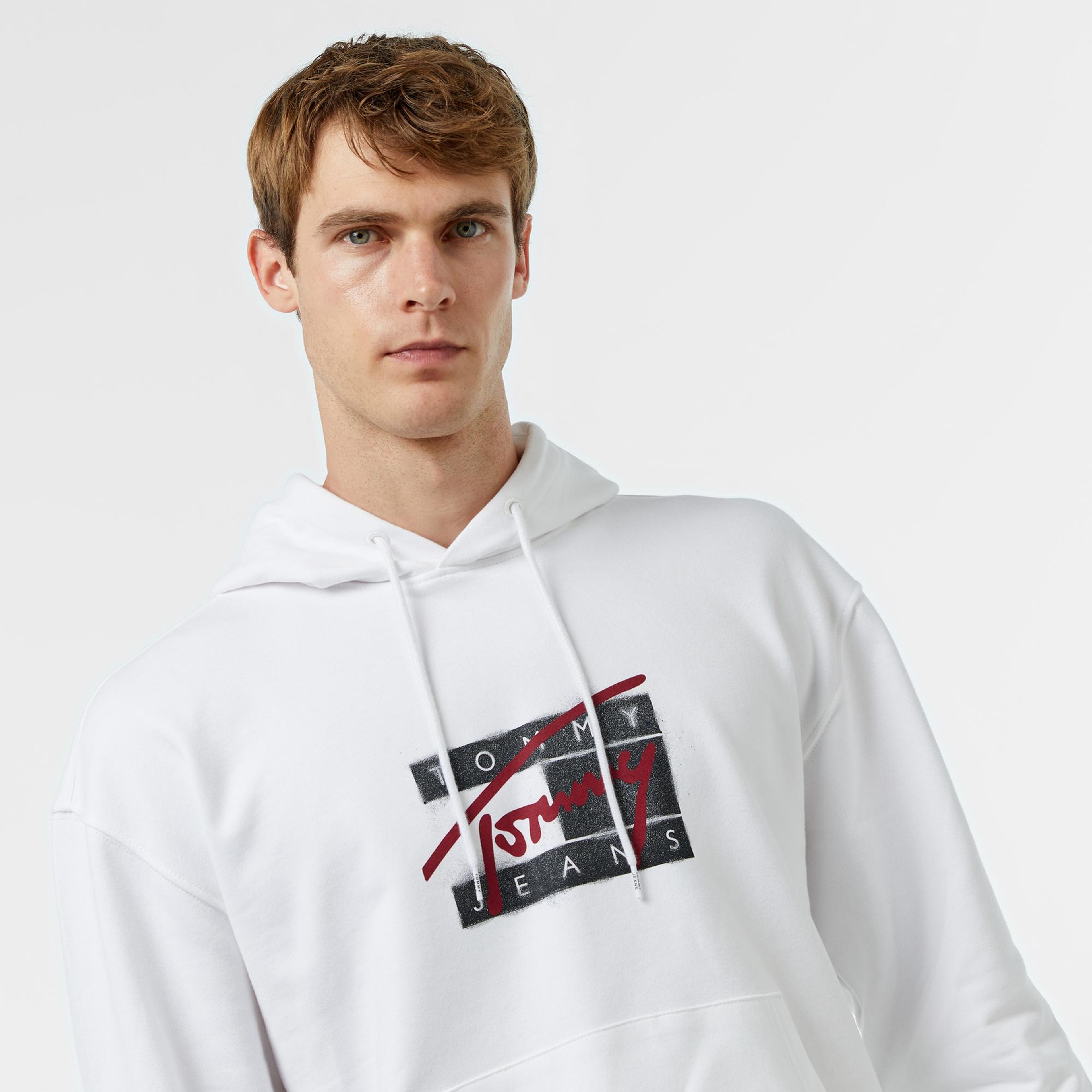 Tommy Jeans Rlx Graffiti Signature Erkek Beyaz Sweatshirt