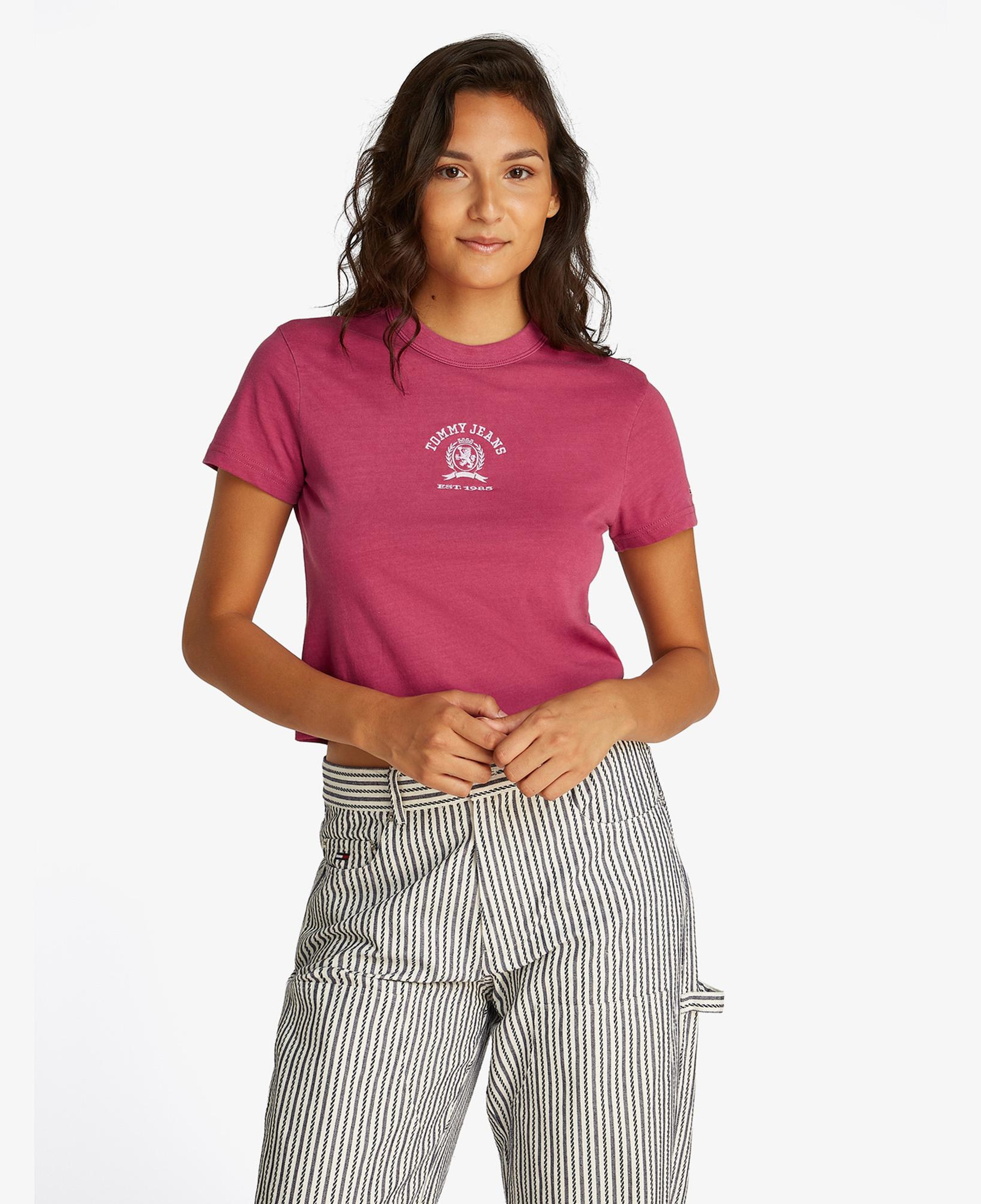 Tommy Jeans Regular Varsity Crew Kadın Kırmızı T-Shirt