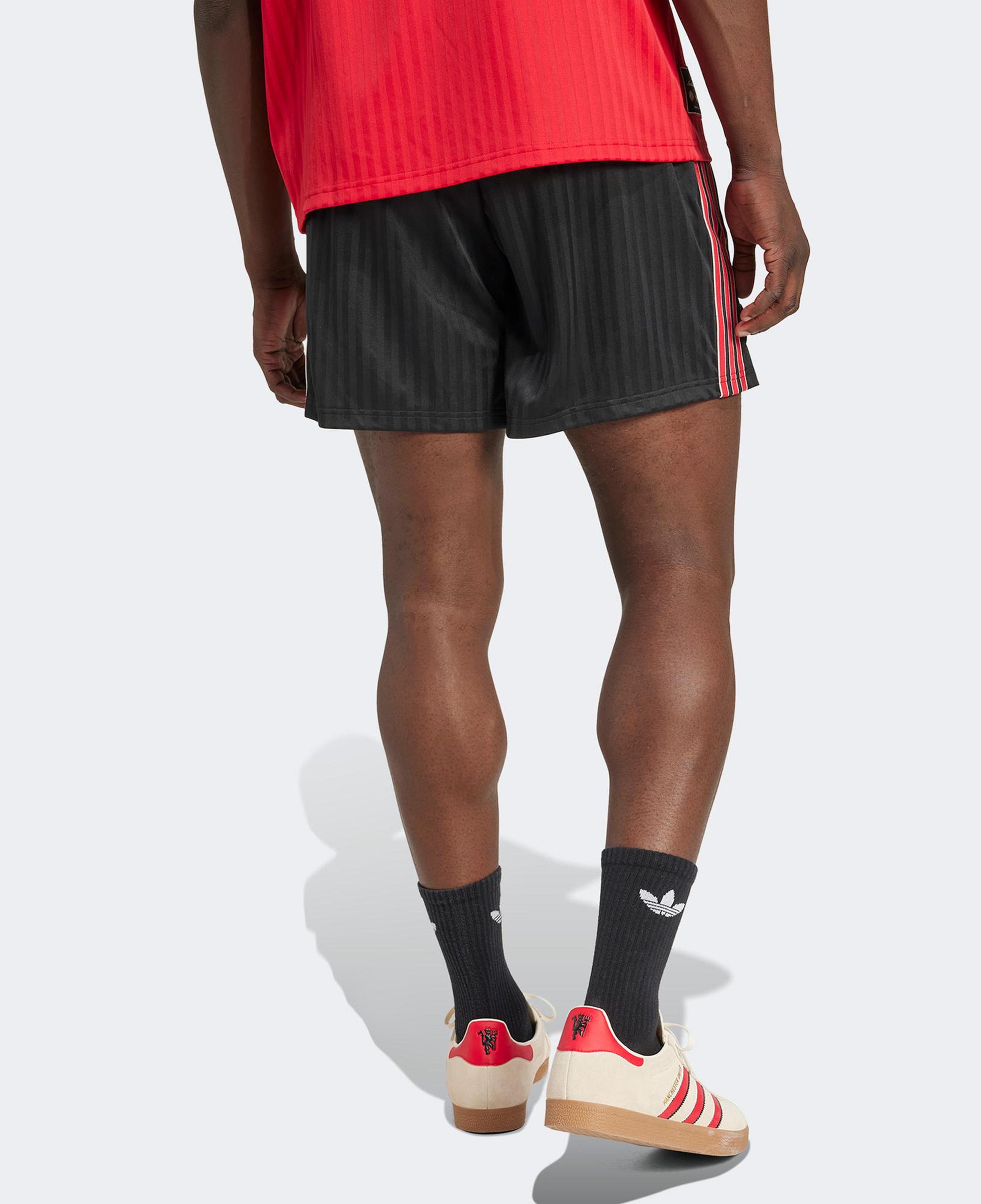 adidas Manchester United Terrace Icons 24-25 Erkek Siyah Futbol Şortu