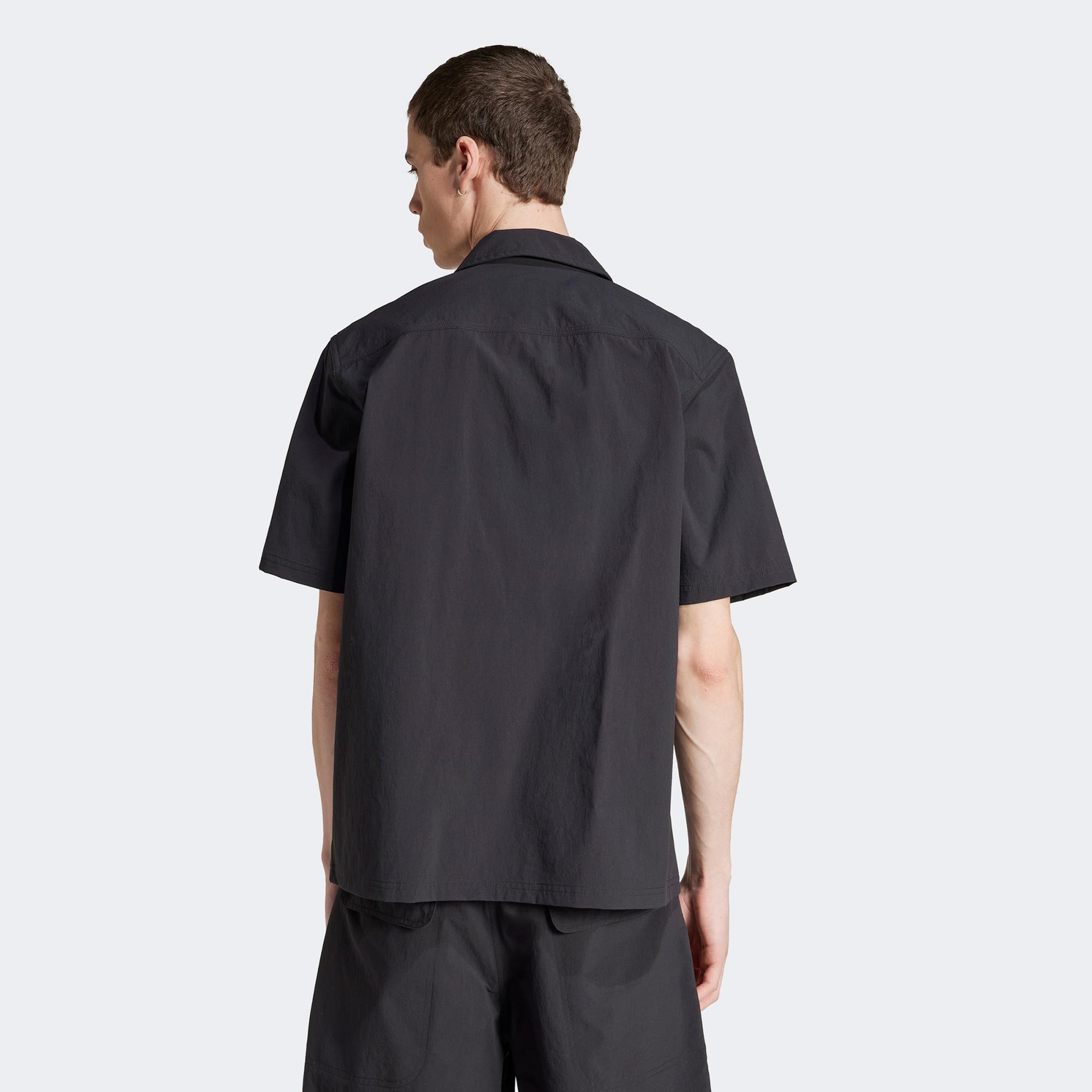 adidas Originals Essentials Erkek Fermuarlı Siyah Gömlek