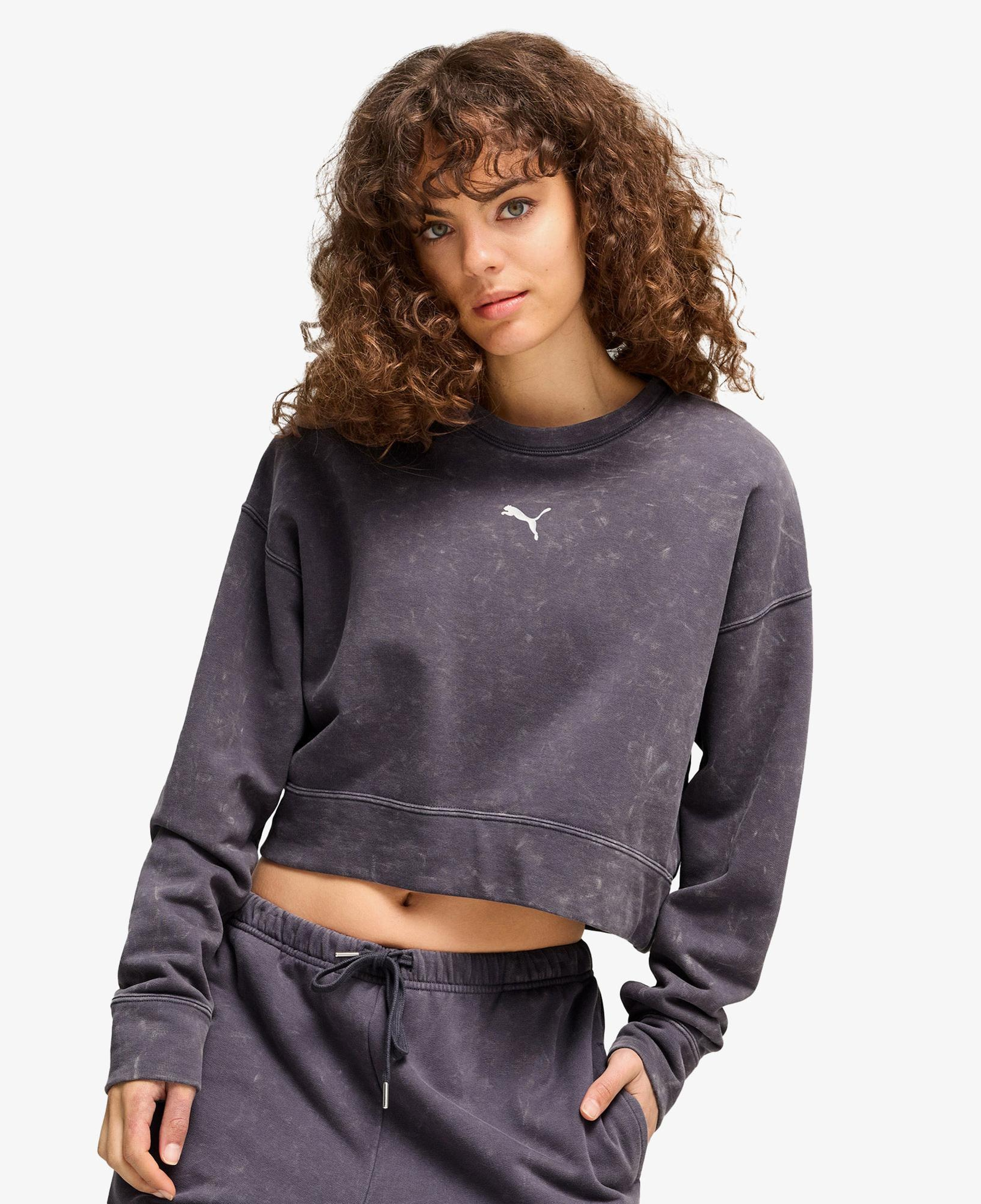 Puma Dare To Relaxed Washed Crew Kadın Gri Sweatshirt