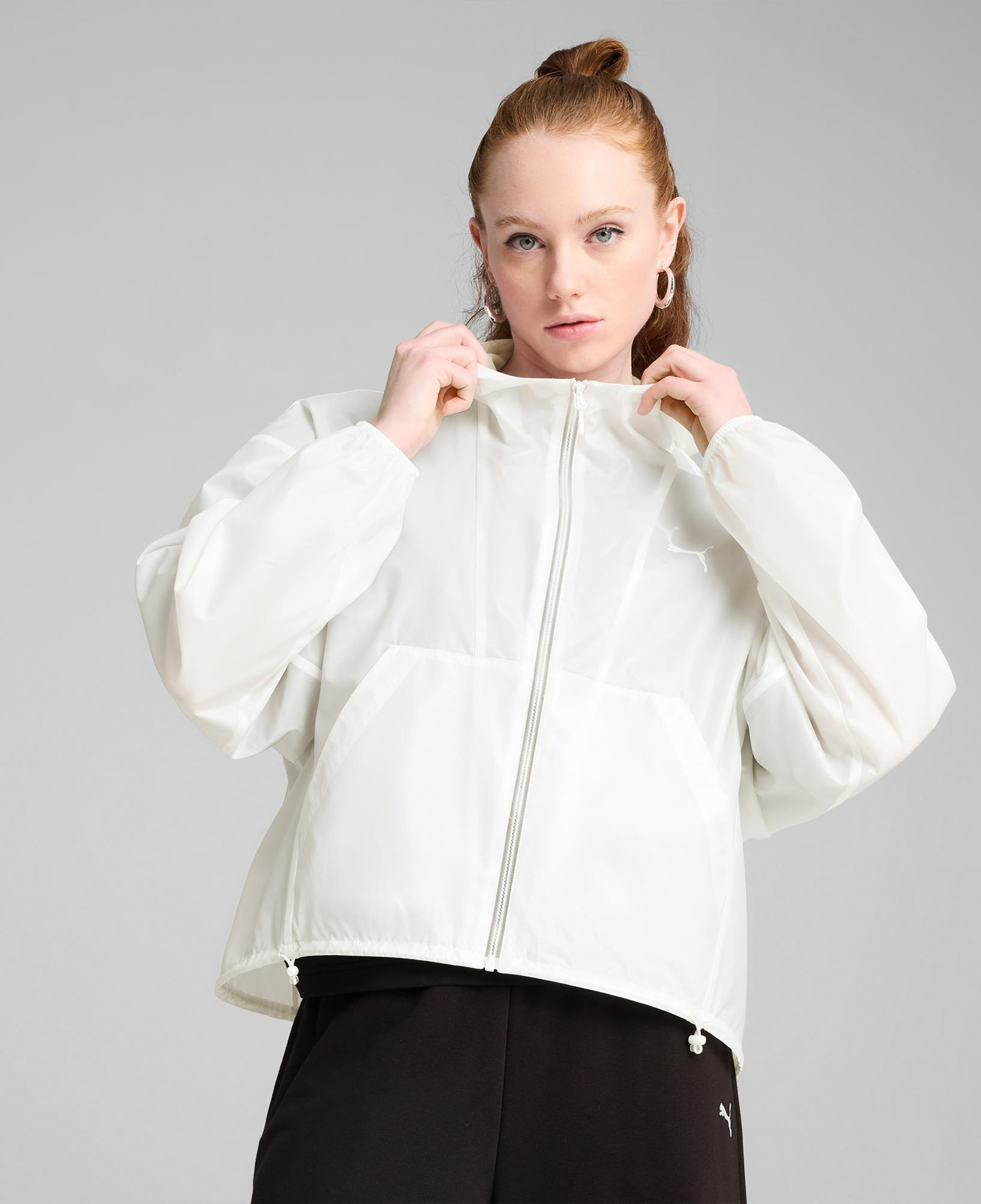 Puma Wardrobe Essentials Oversized Kadın Beyaz Rüzgarlık