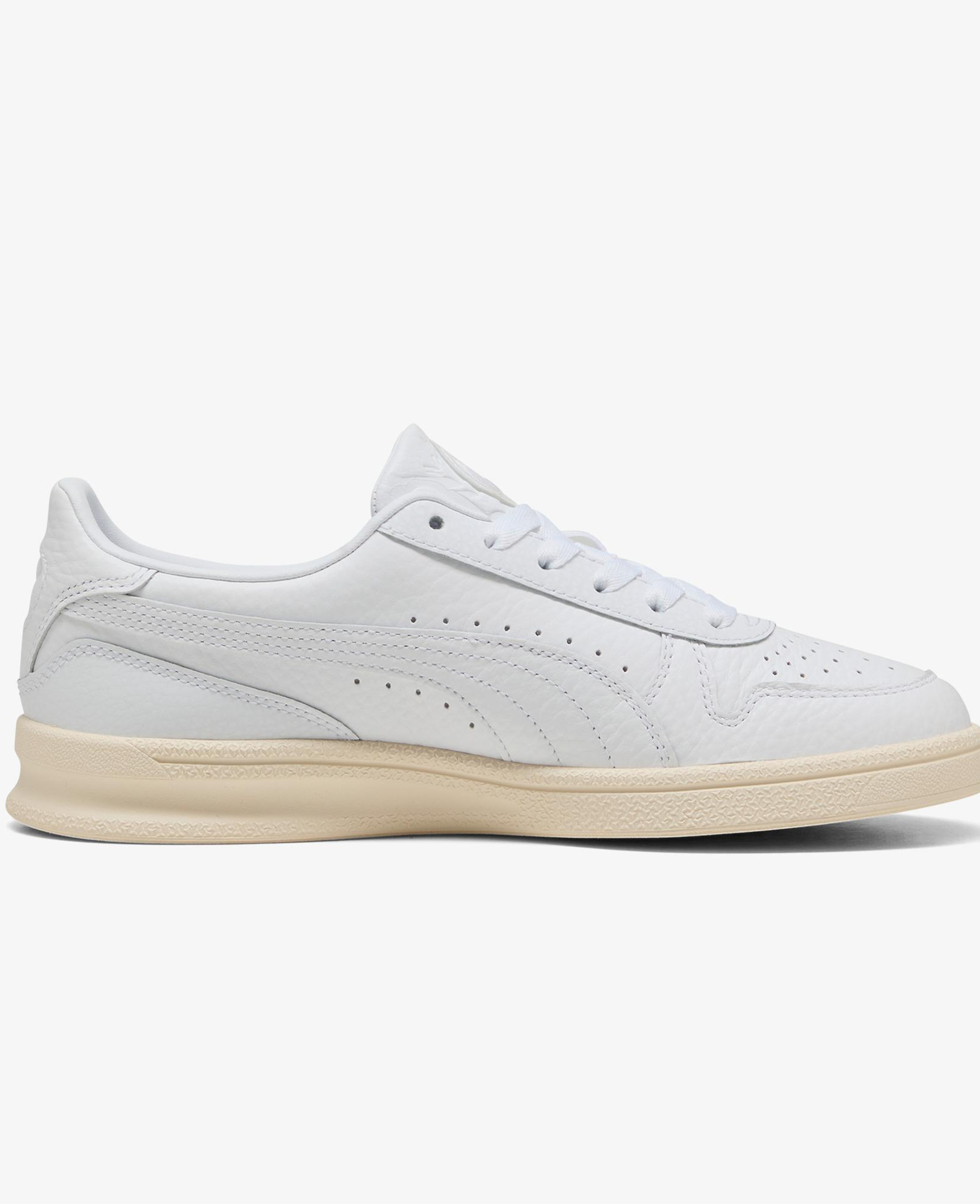 Puma indoor Jer-She Wns Kadın Beyaz Spor Ayakkabı