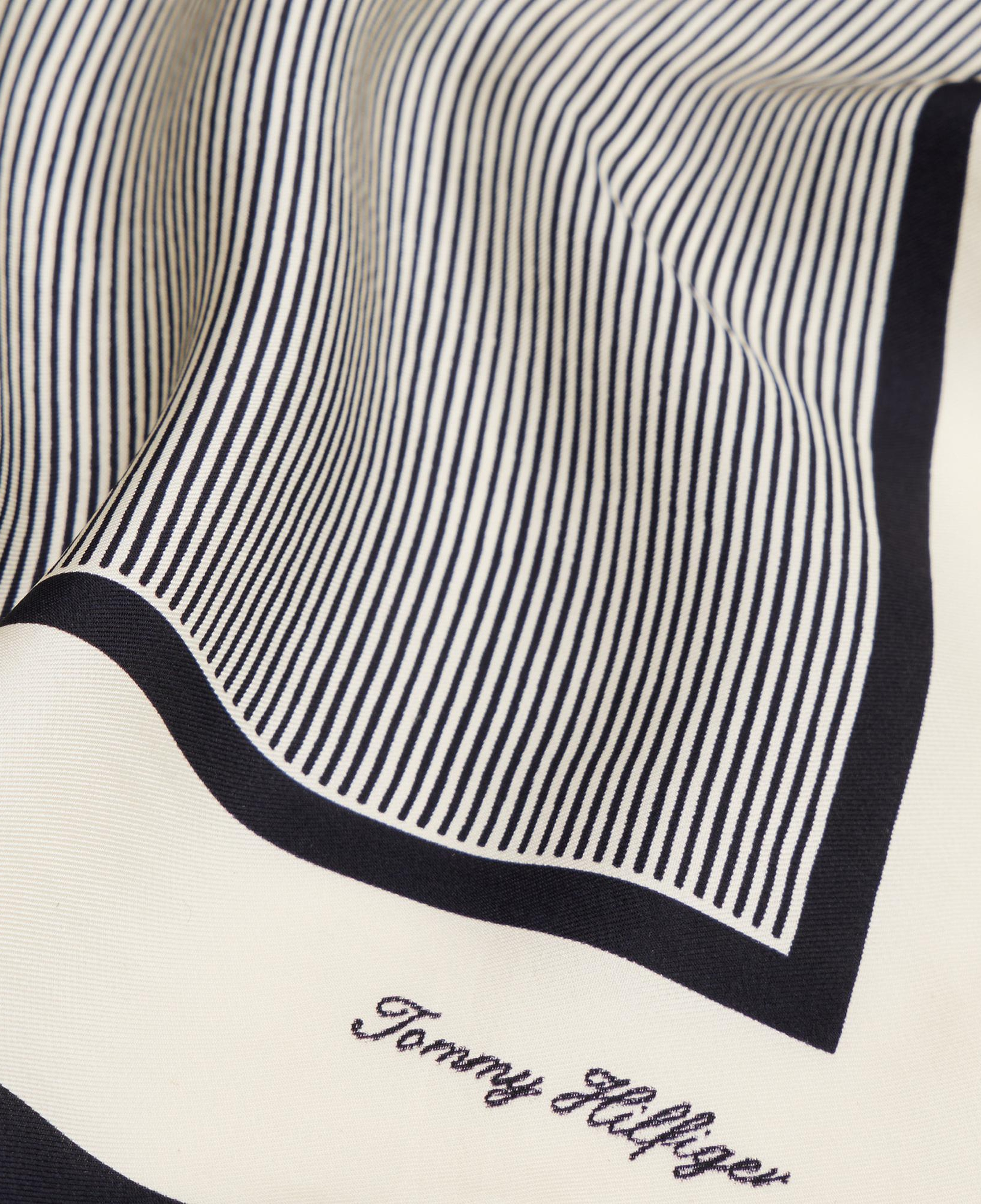 Tommy Hilfiger Elevated Flag Silk Square Kadın Bej Şal