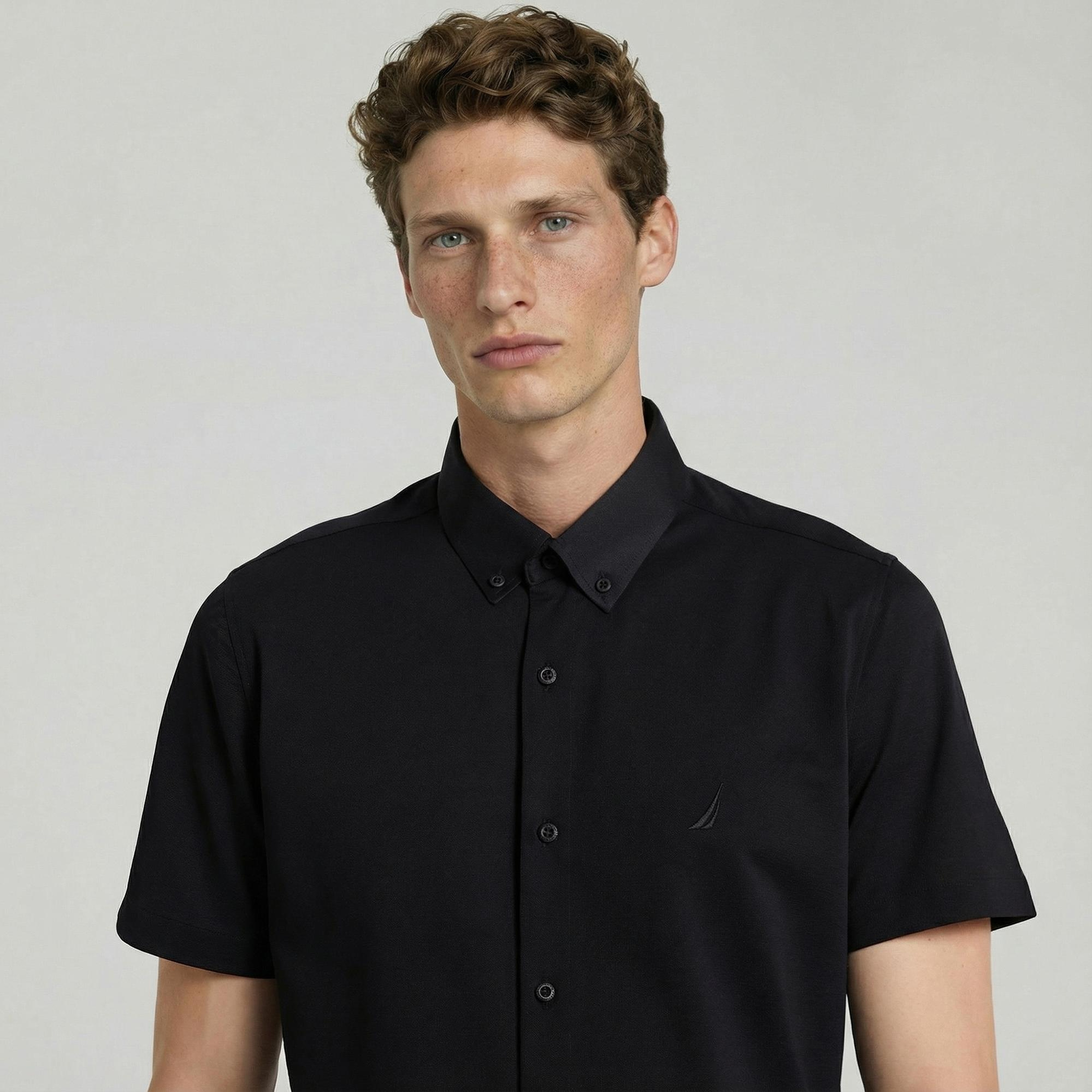 Nautica Erkek Siyah Slim Fit Kısa Kollu Gömlek