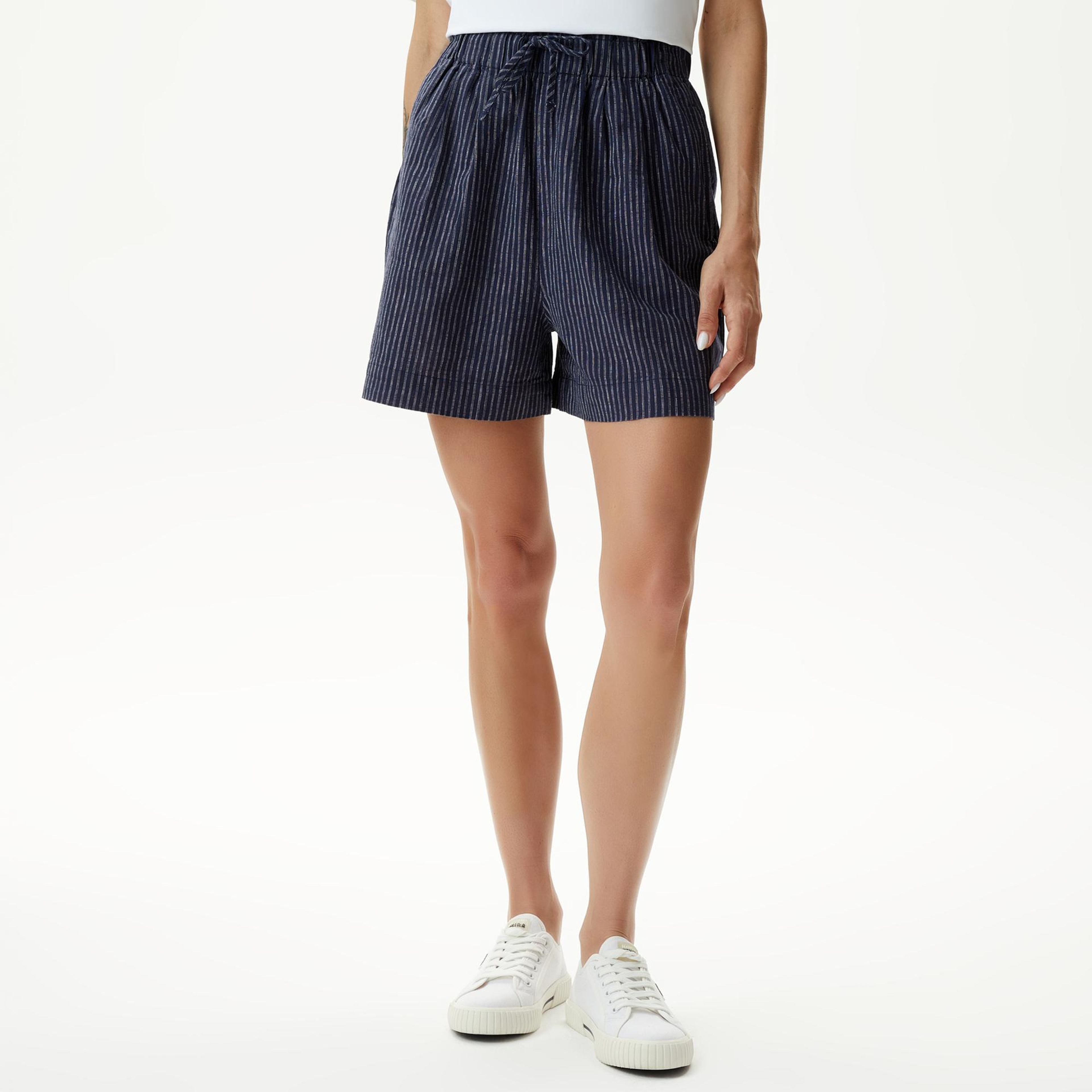 Nautica Kadın Lacivert Relaxed Fit Çizgili Şort