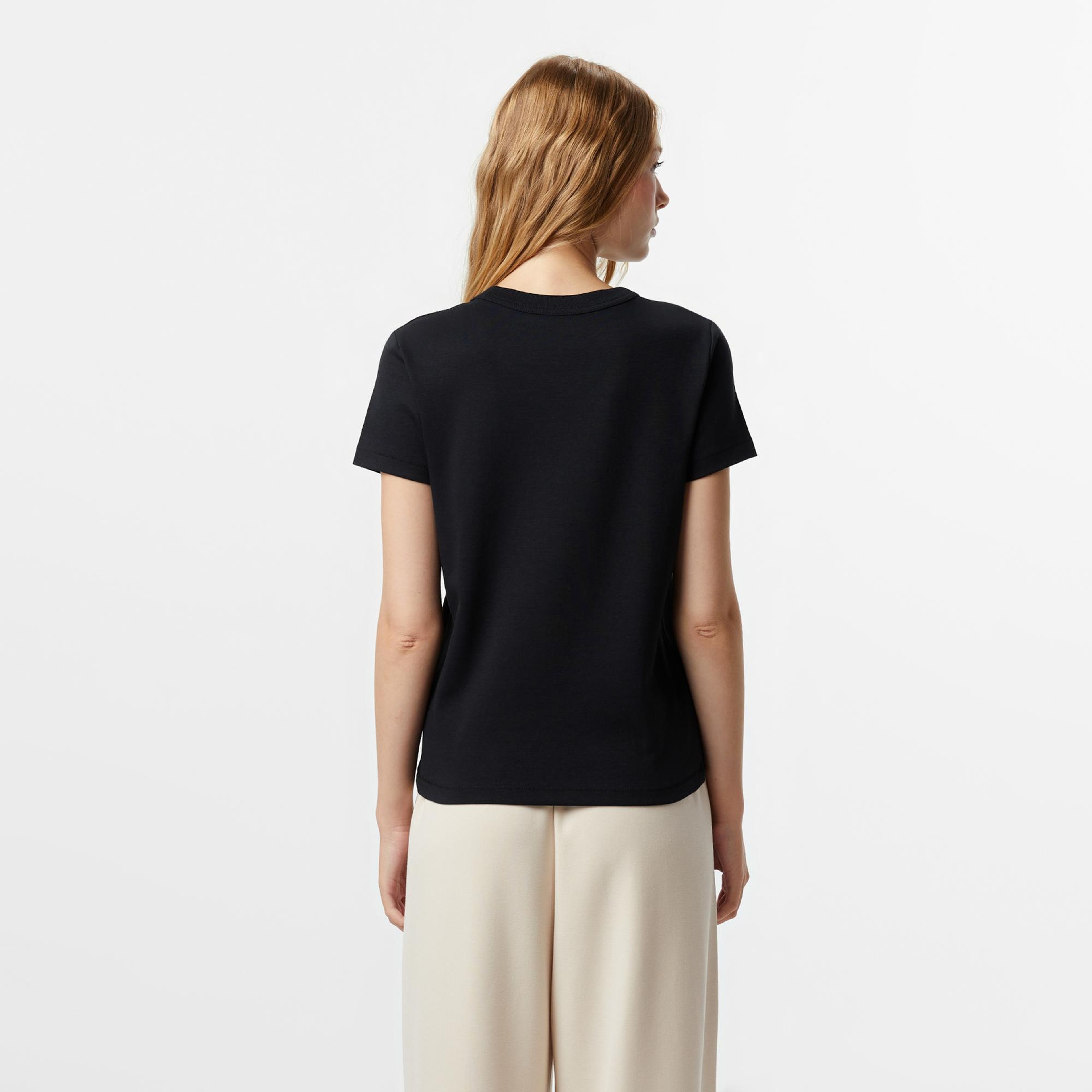 Nautica Kadın Siyah Classic Fit T-Shirt