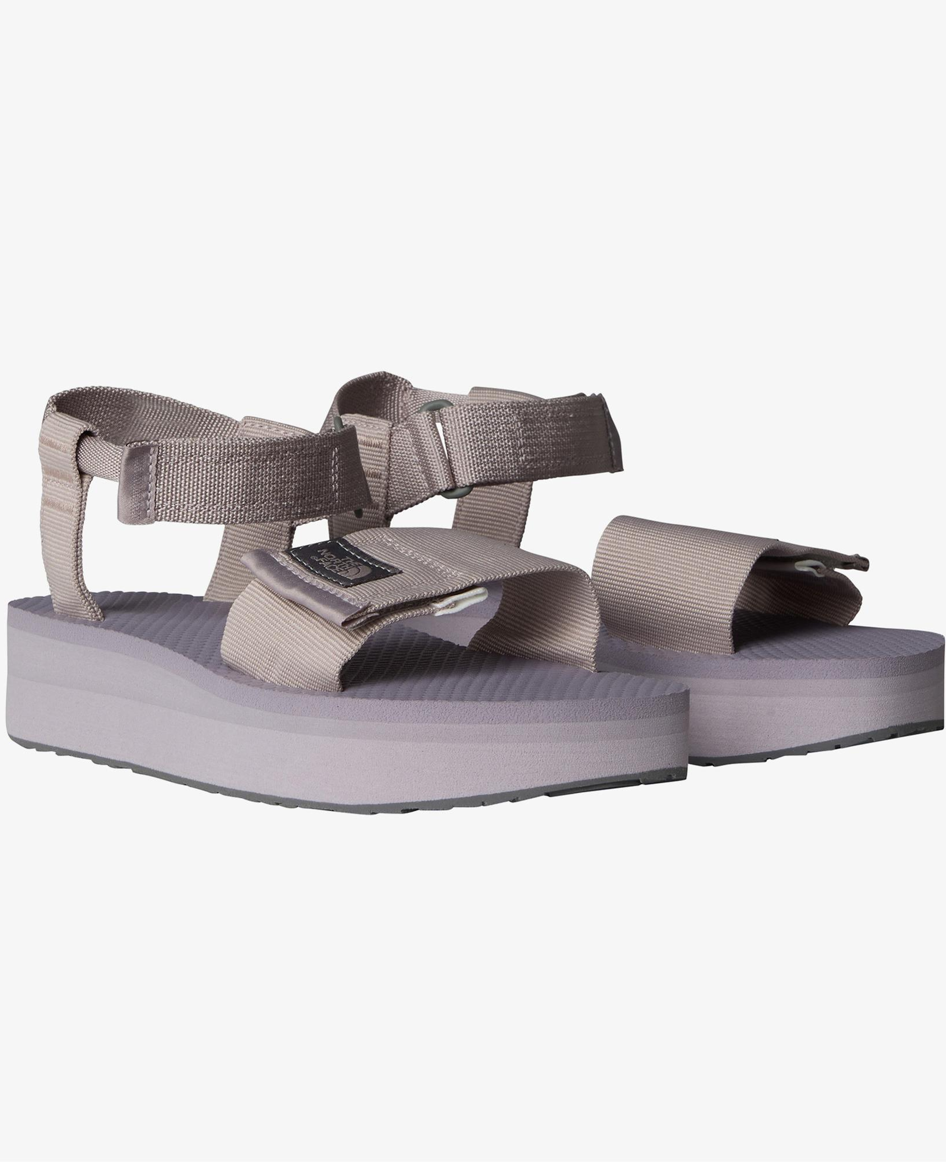 The North Face Skeena Platform Kadın Gri Sandalet