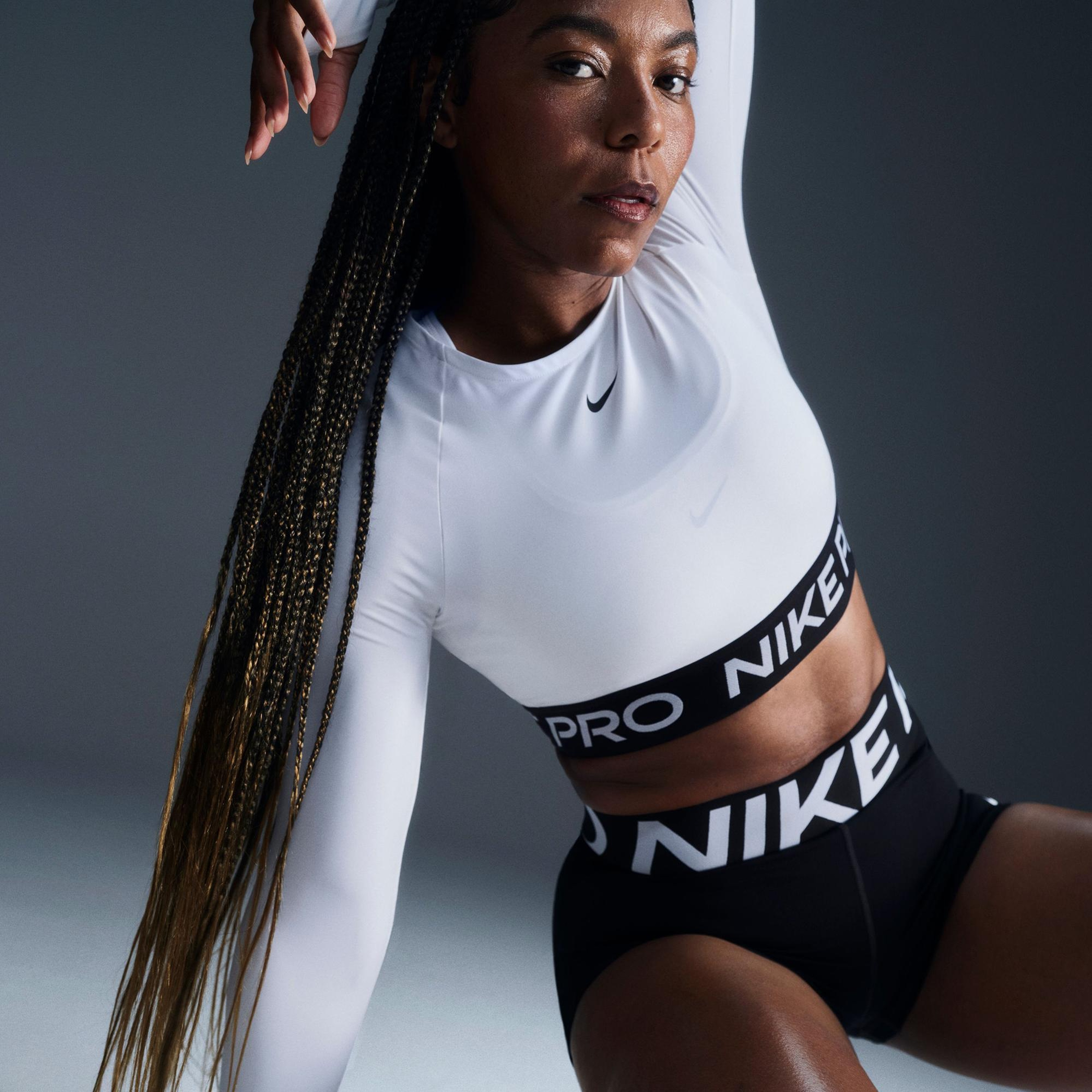 Nike Pro Sculpt Dri-Fit Yüksek Belli 8 cm Kadın Siyah Kısa Tayt