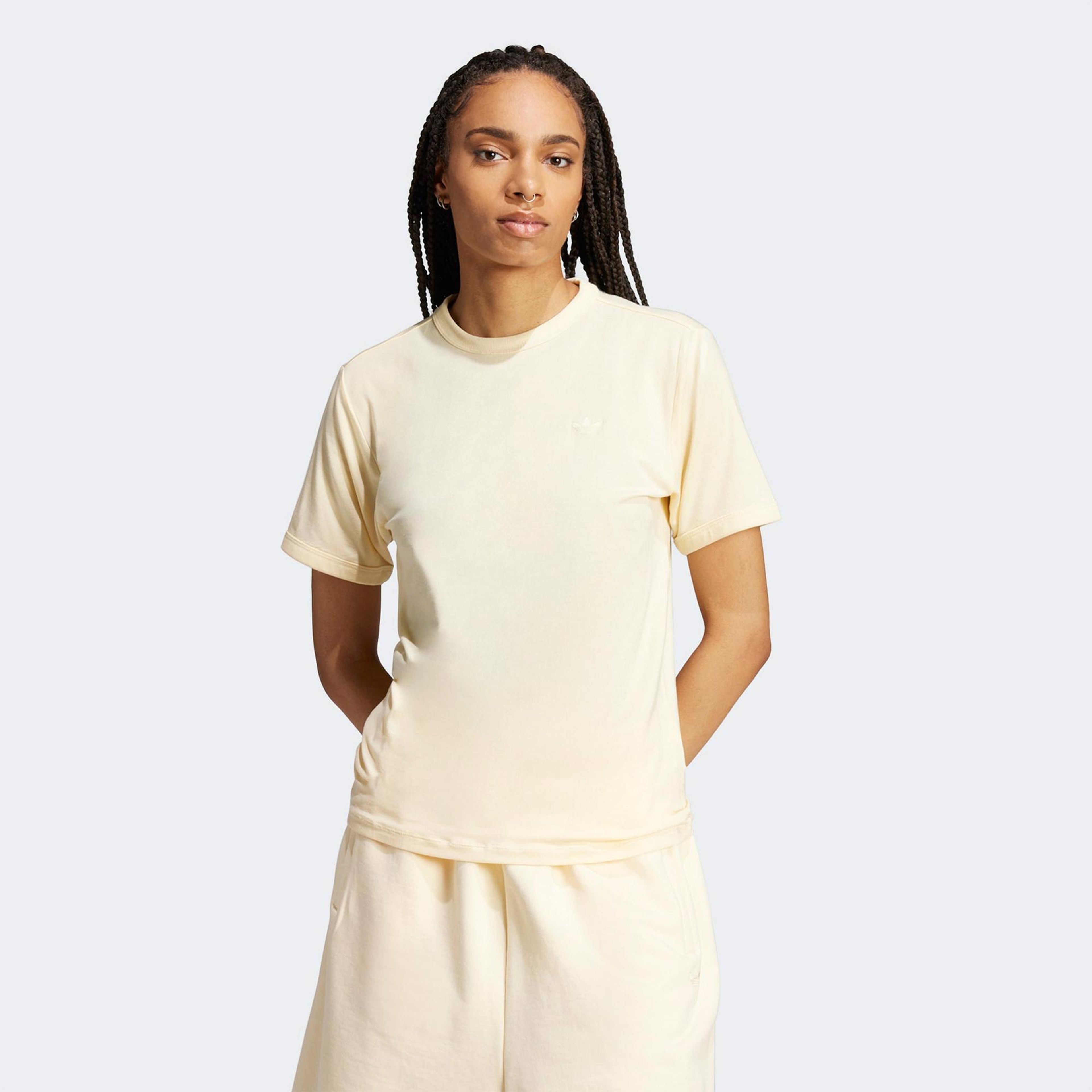 adidas Premium Essentials Kadın Bej T-Shirt