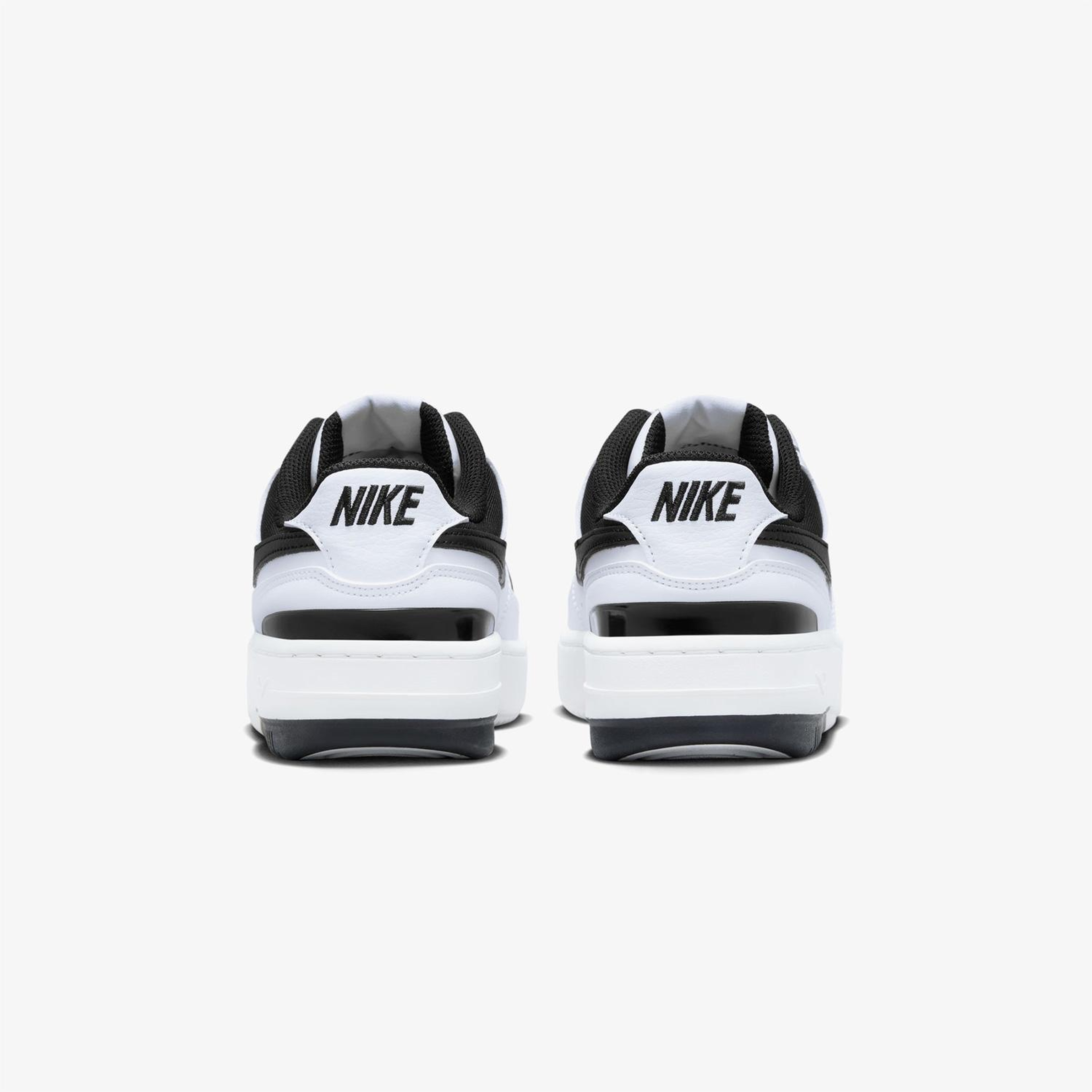 Nike Gamma Force Kadın Beyaz Spor Ayakkabı