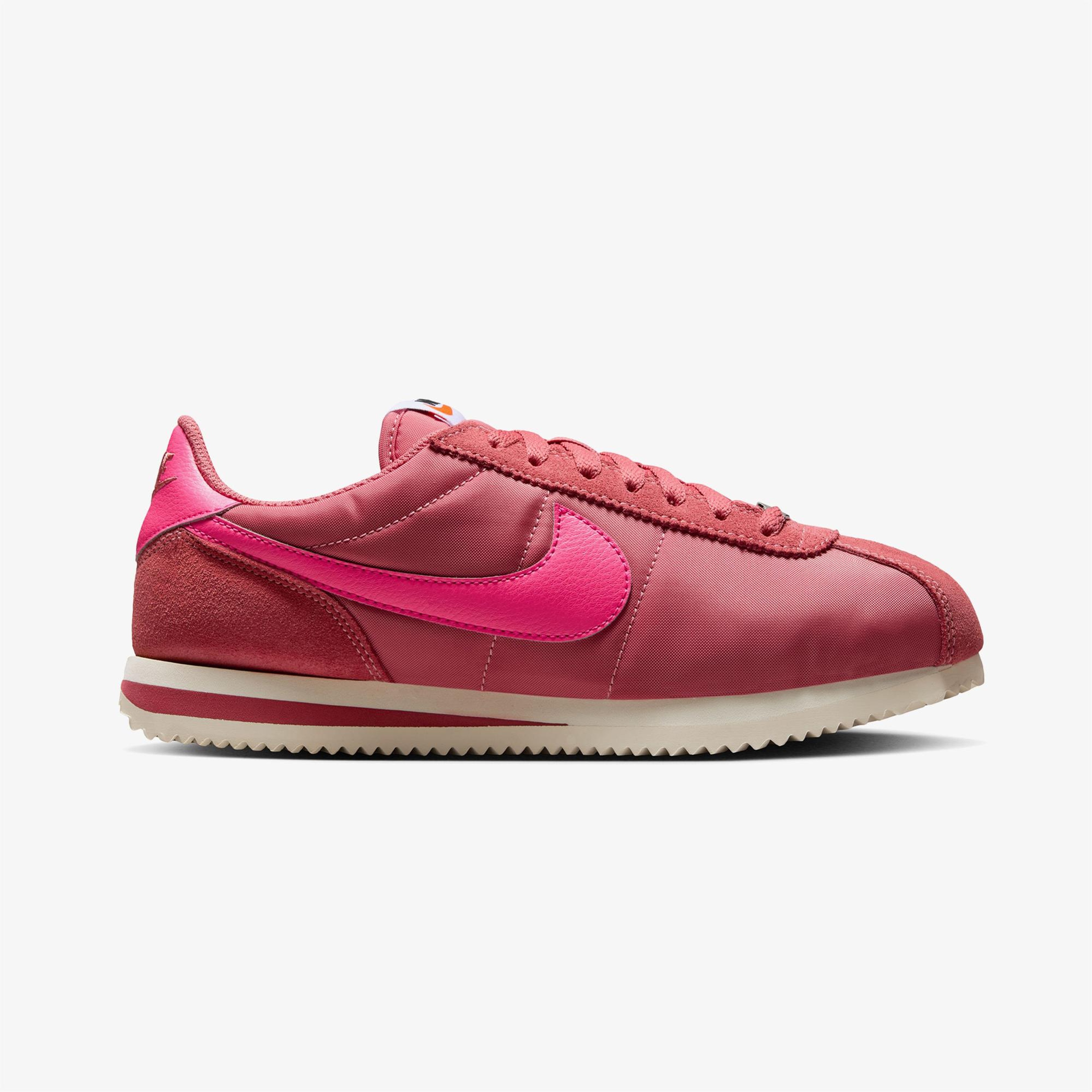 Nike Cortez Kadın Pembe Spor Ayakkabı